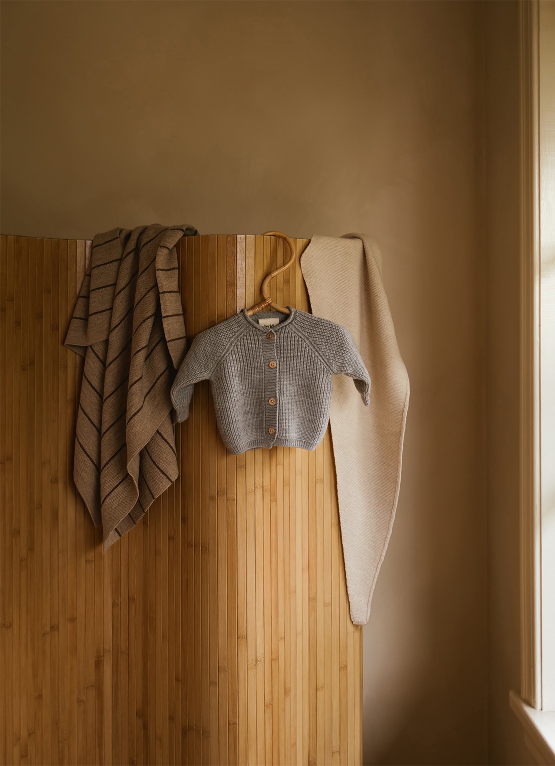 Hvid Harry wiegdeken van merino wol 70 x 100 cm - voorkant 2 beige