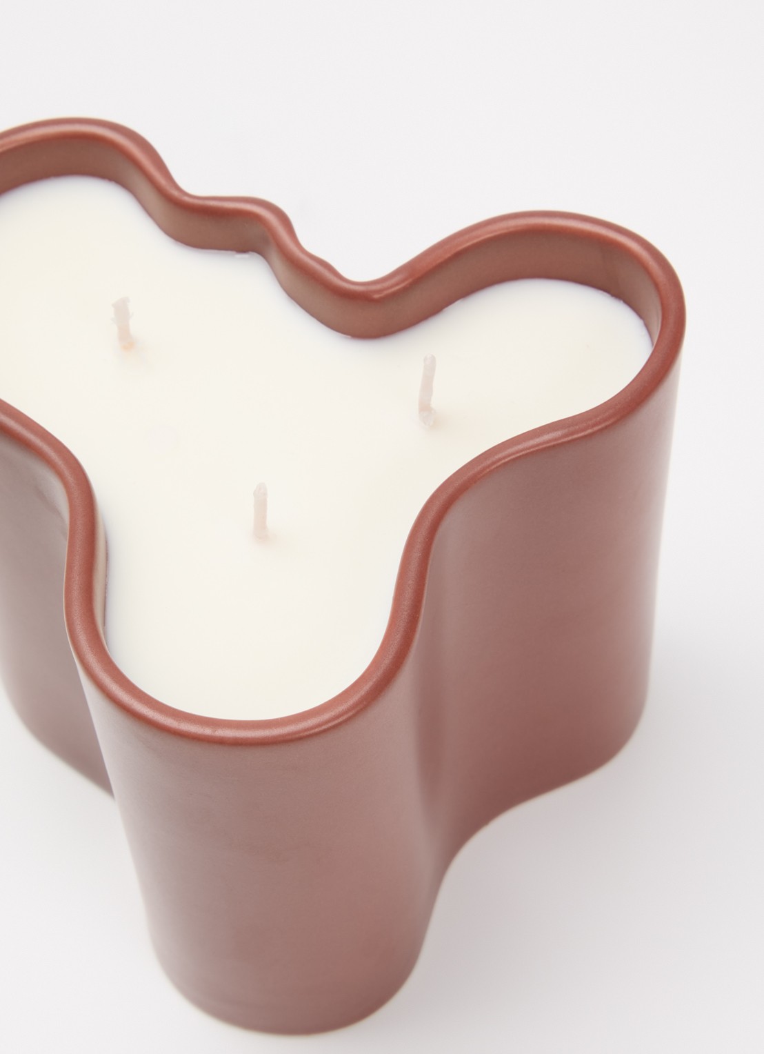 Iittala Alvar Aalto Vuur geurkaars 1048 gram - detail 2 steenrood