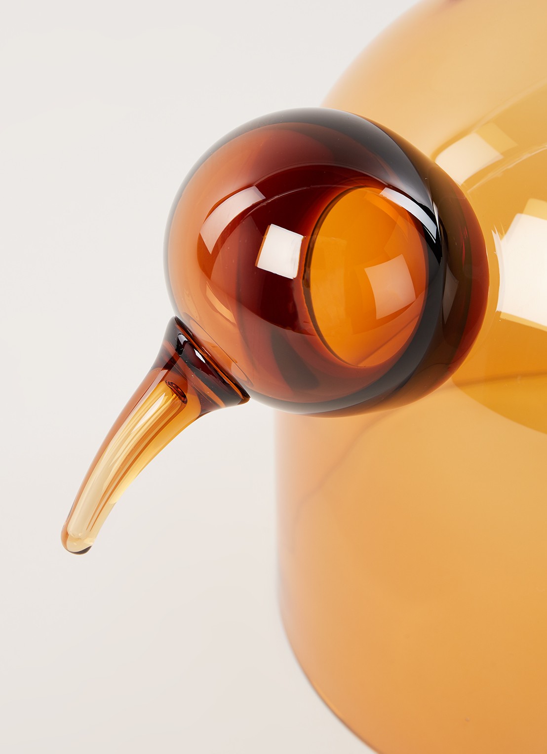 Iittala Anna vogel van glas 21 cm - detail 3 oranje