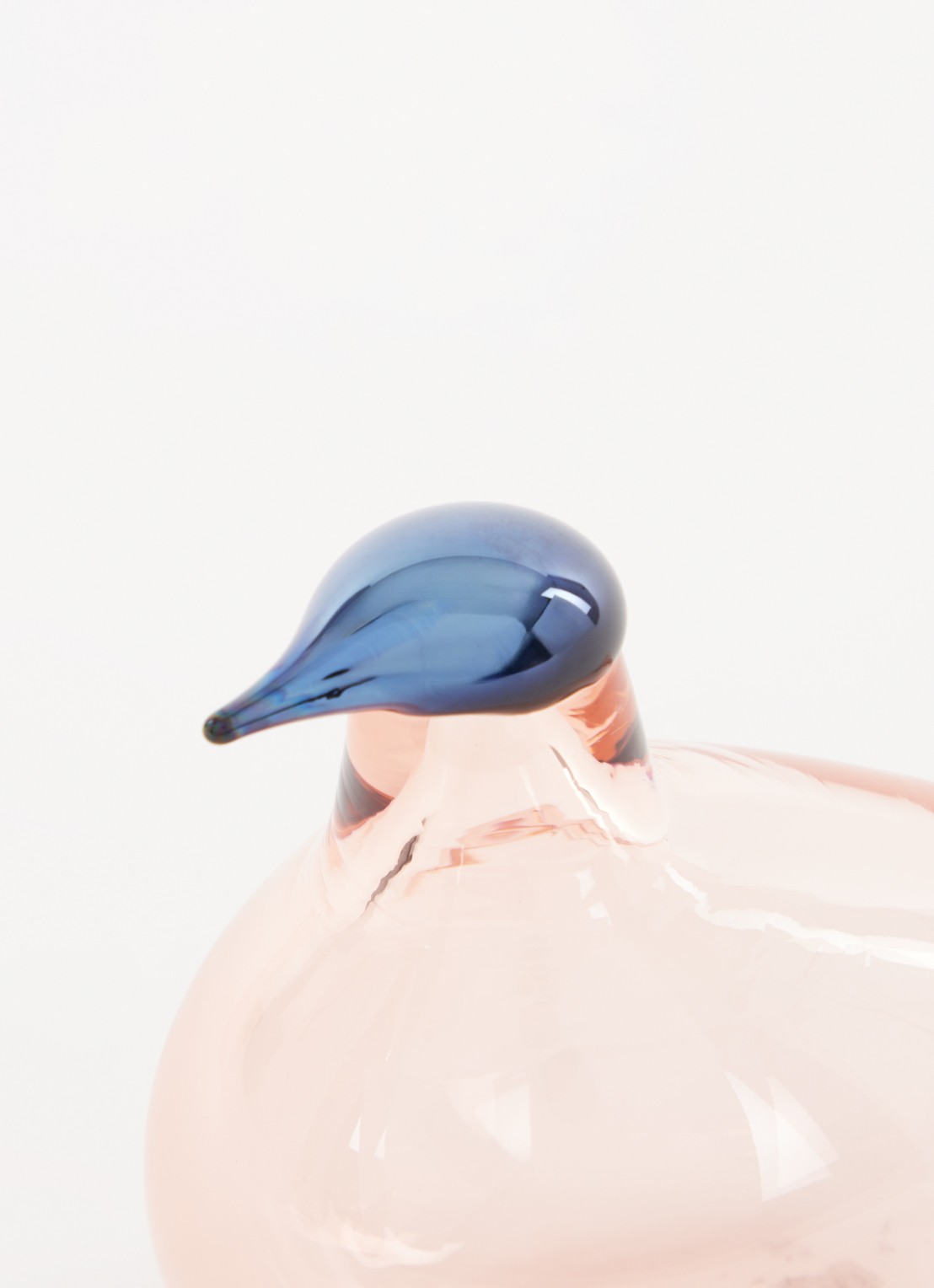 Iittala Birds by Toikka Chiffchaff 8 cm - voorkant 2 zalmroze