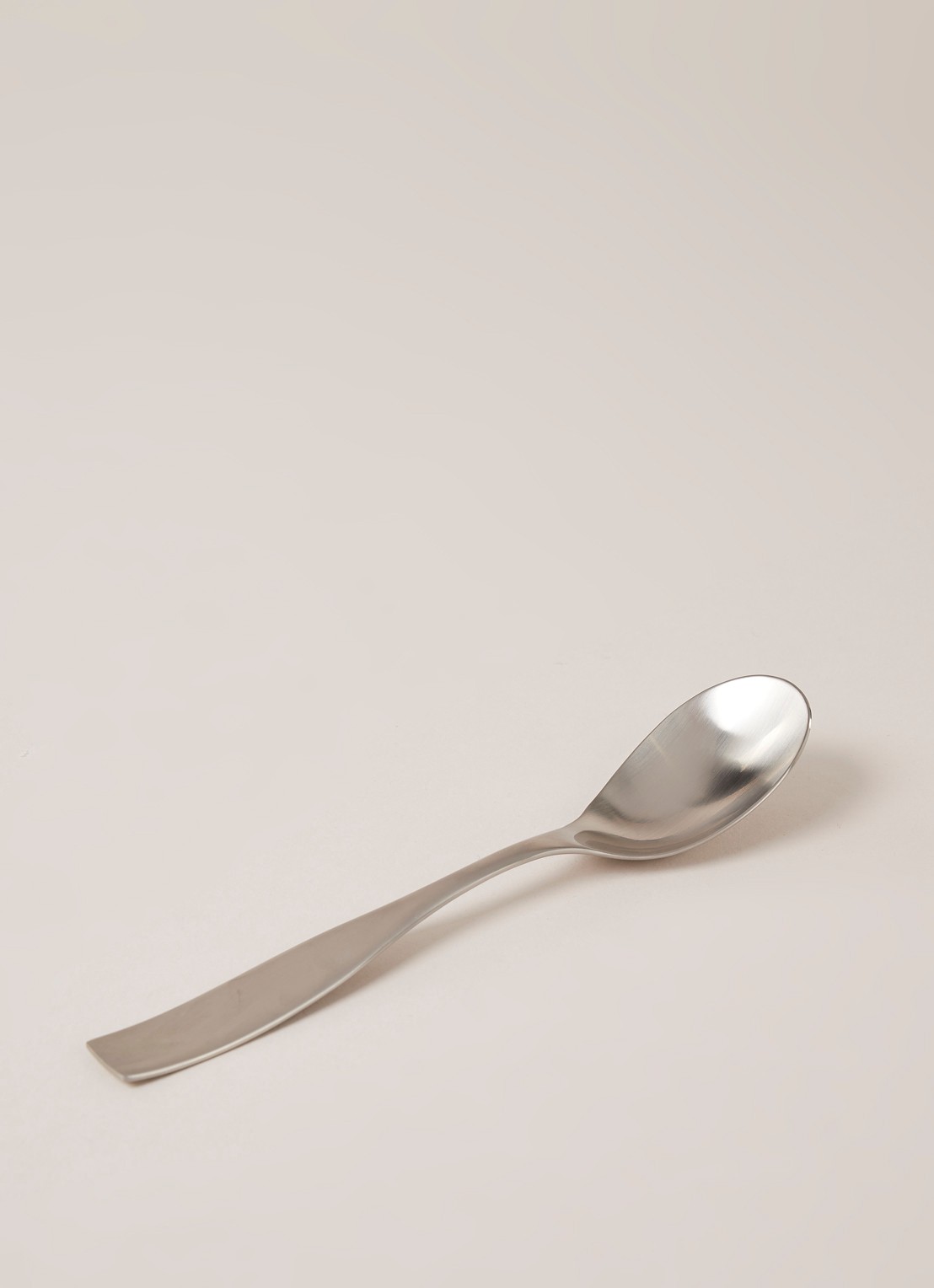 Iittala Dessertlepel - voorkant 2 zilver