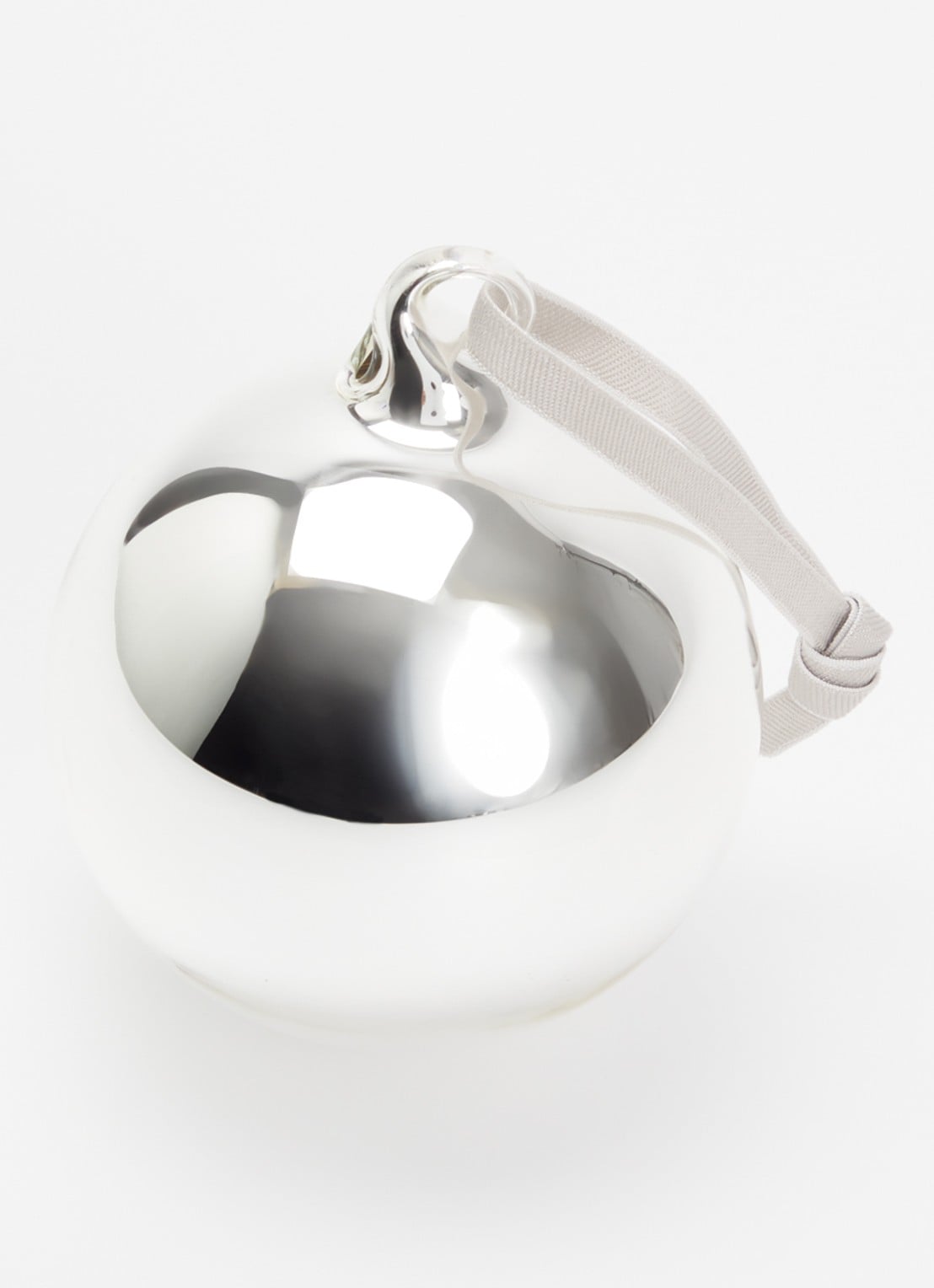 Iittala Kerstbal 8 cm set van 5 - detail zilver