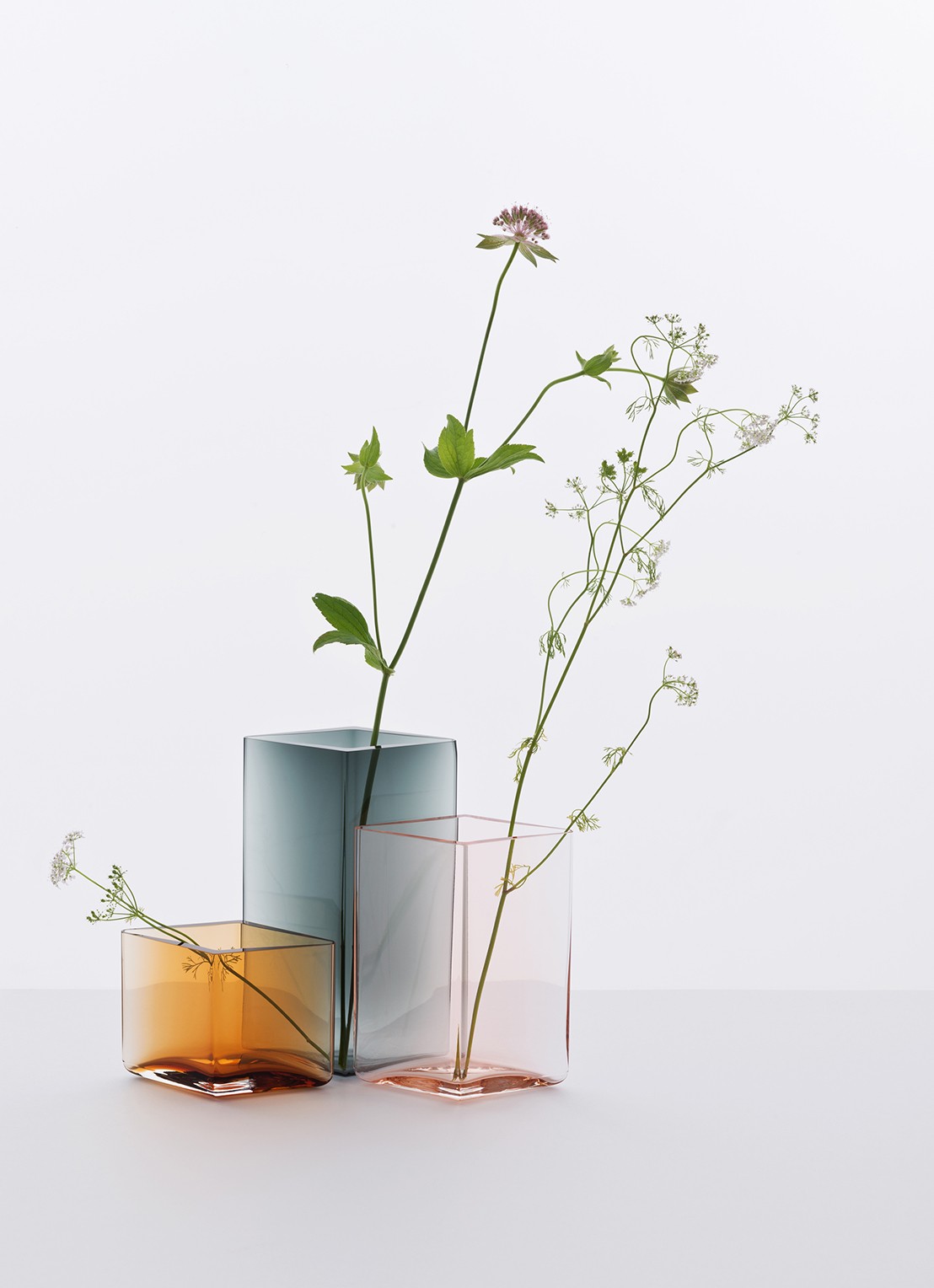Iittala Ruutu vaas 18 cm - detail 6 grijs
