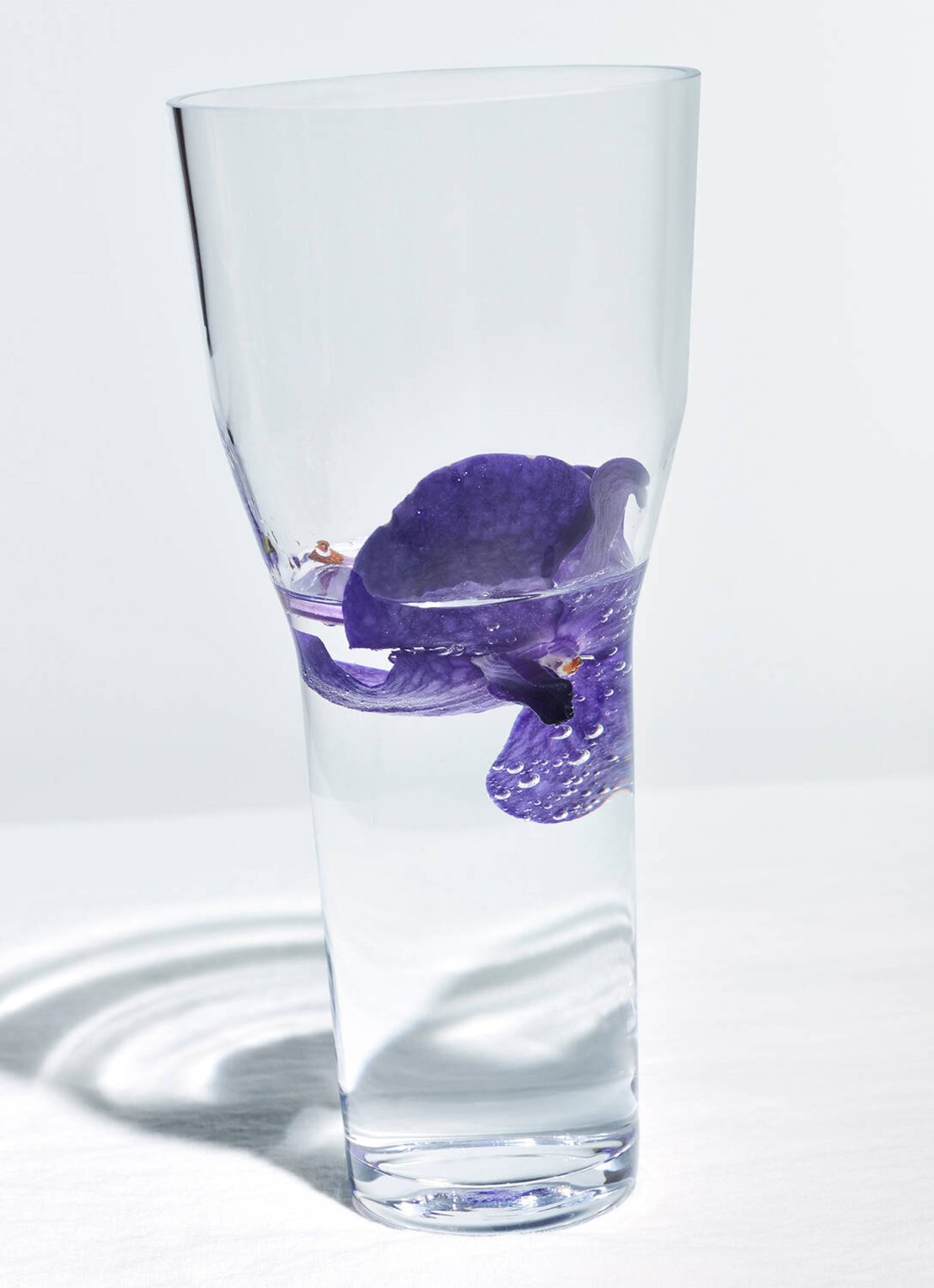 Iittala Solare Tall vaas 26 cm - voorkant 2 transparant
