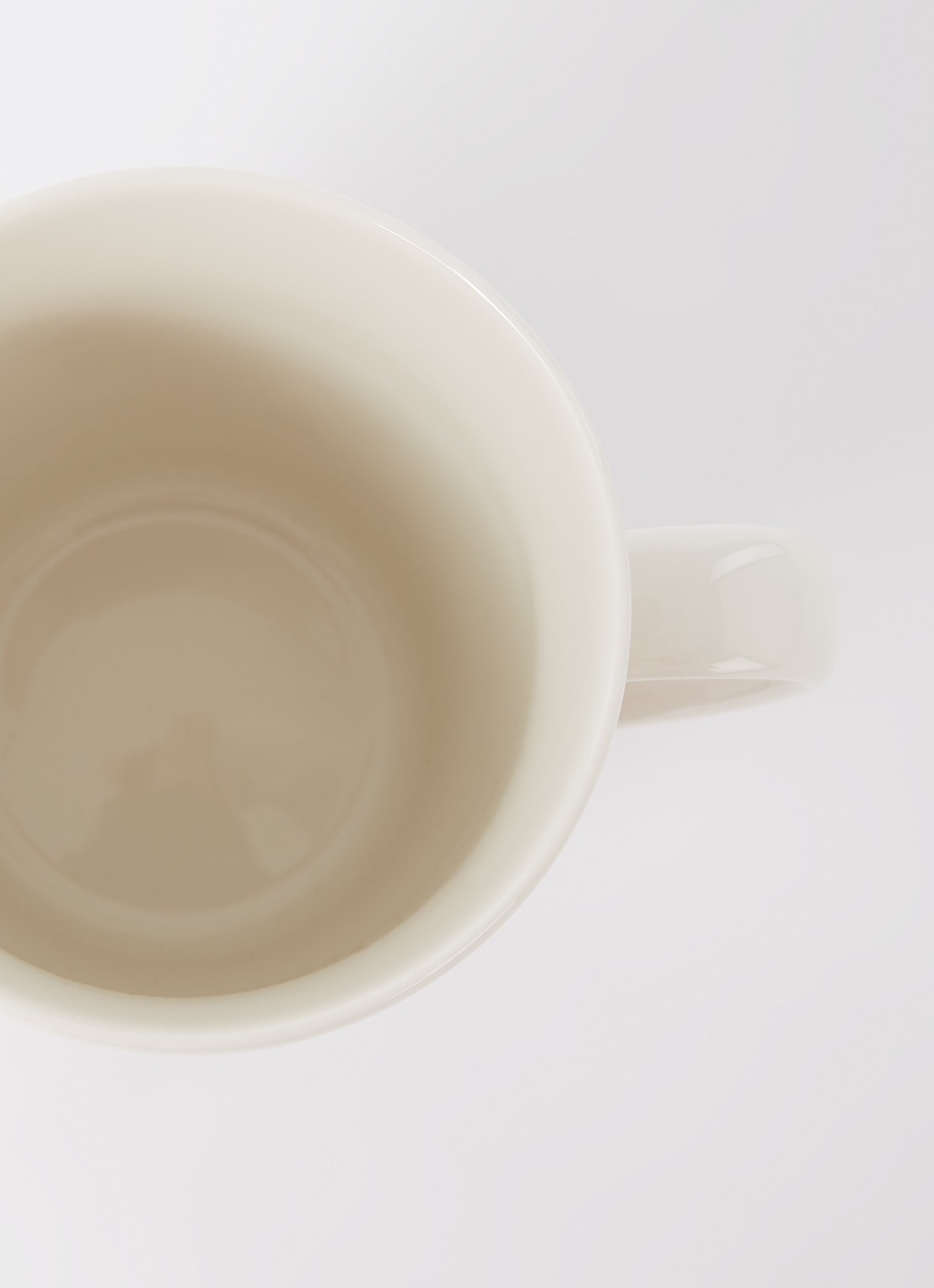 Iittala Taika Sato mok 40 cl - voorkant 2 gebroken wit