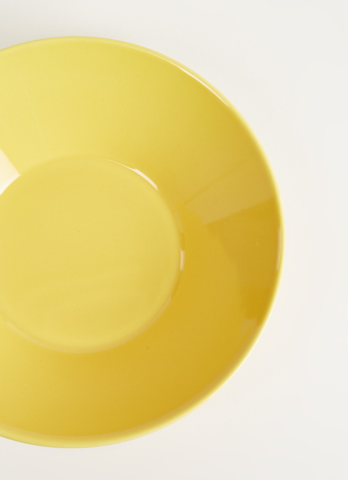 Iittala Teema diep bord 21 cm  - detail geel