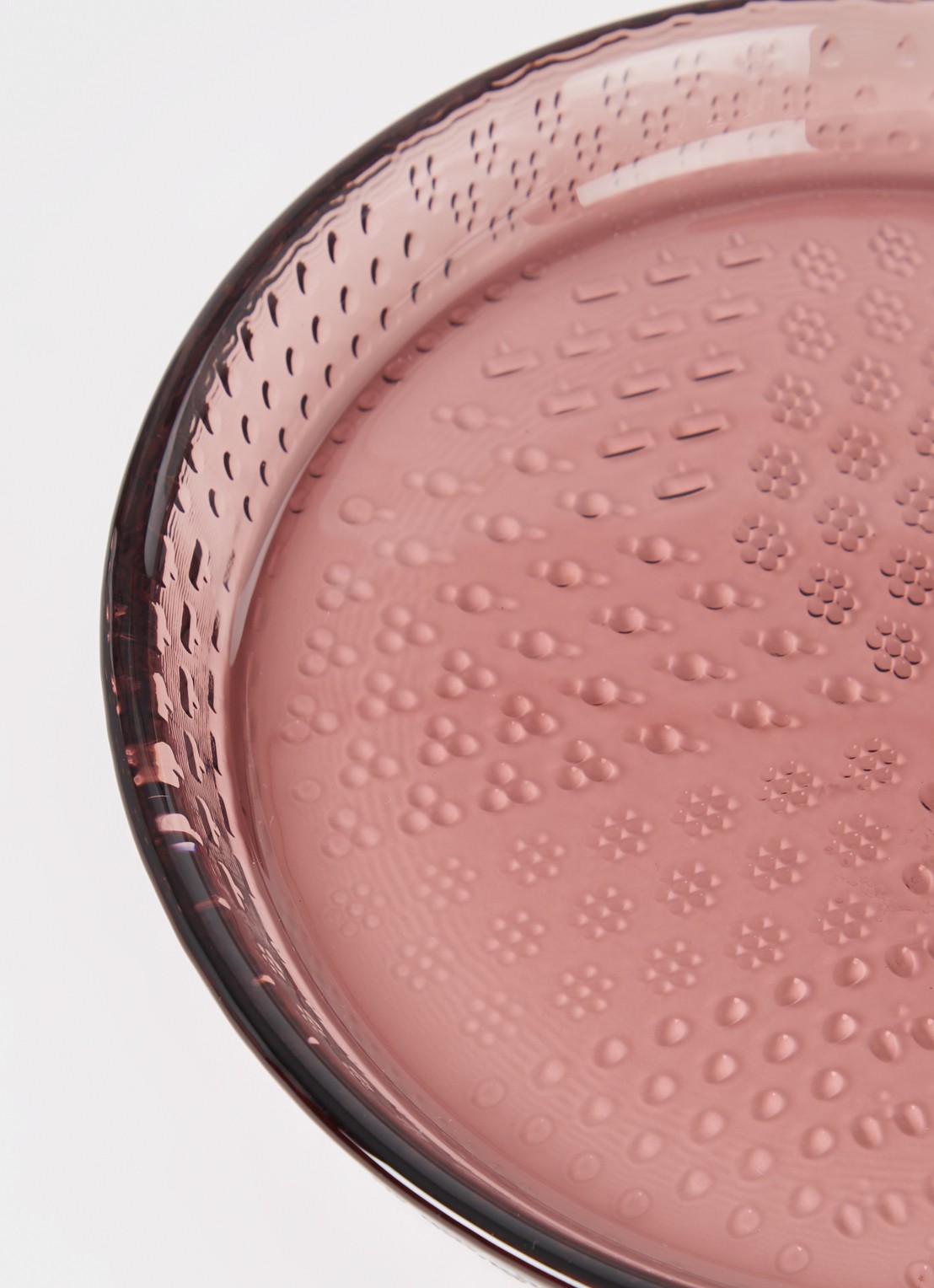 Iittala Tundra ontbijtbord 15,5 cm - detail donkerroze