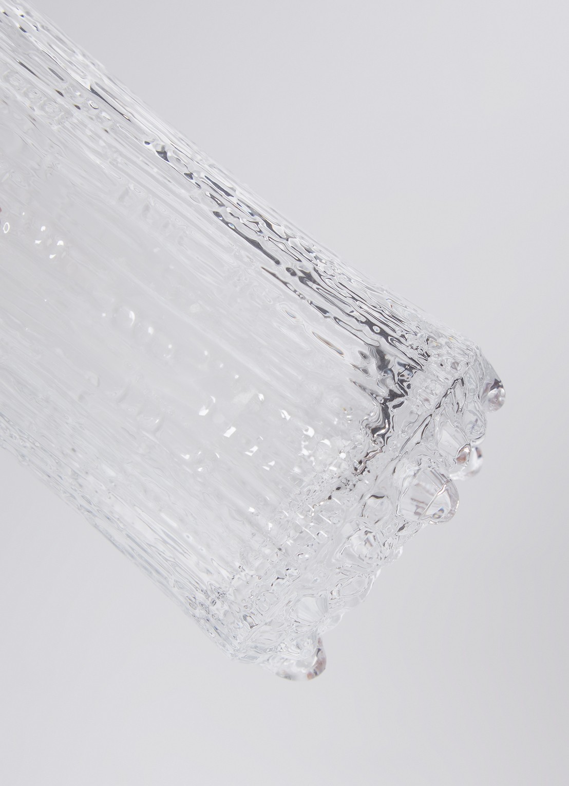 Iittala Ultima Thule champagneglas 18 cl set van 4  - voorkant 2 transparant