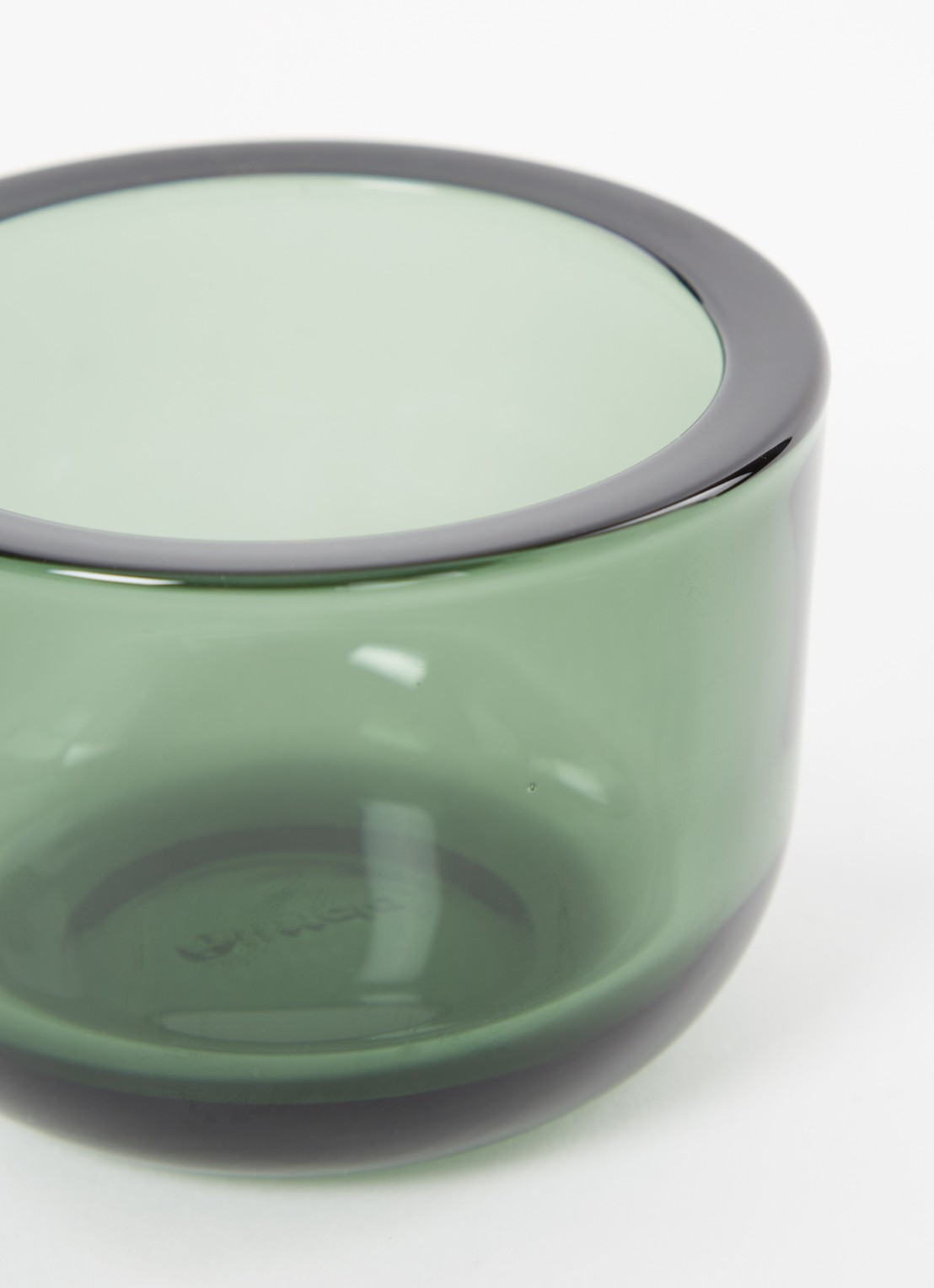 Iittala Valkea waxinelichthouder 6 cm - voorkant 2 donkergroen