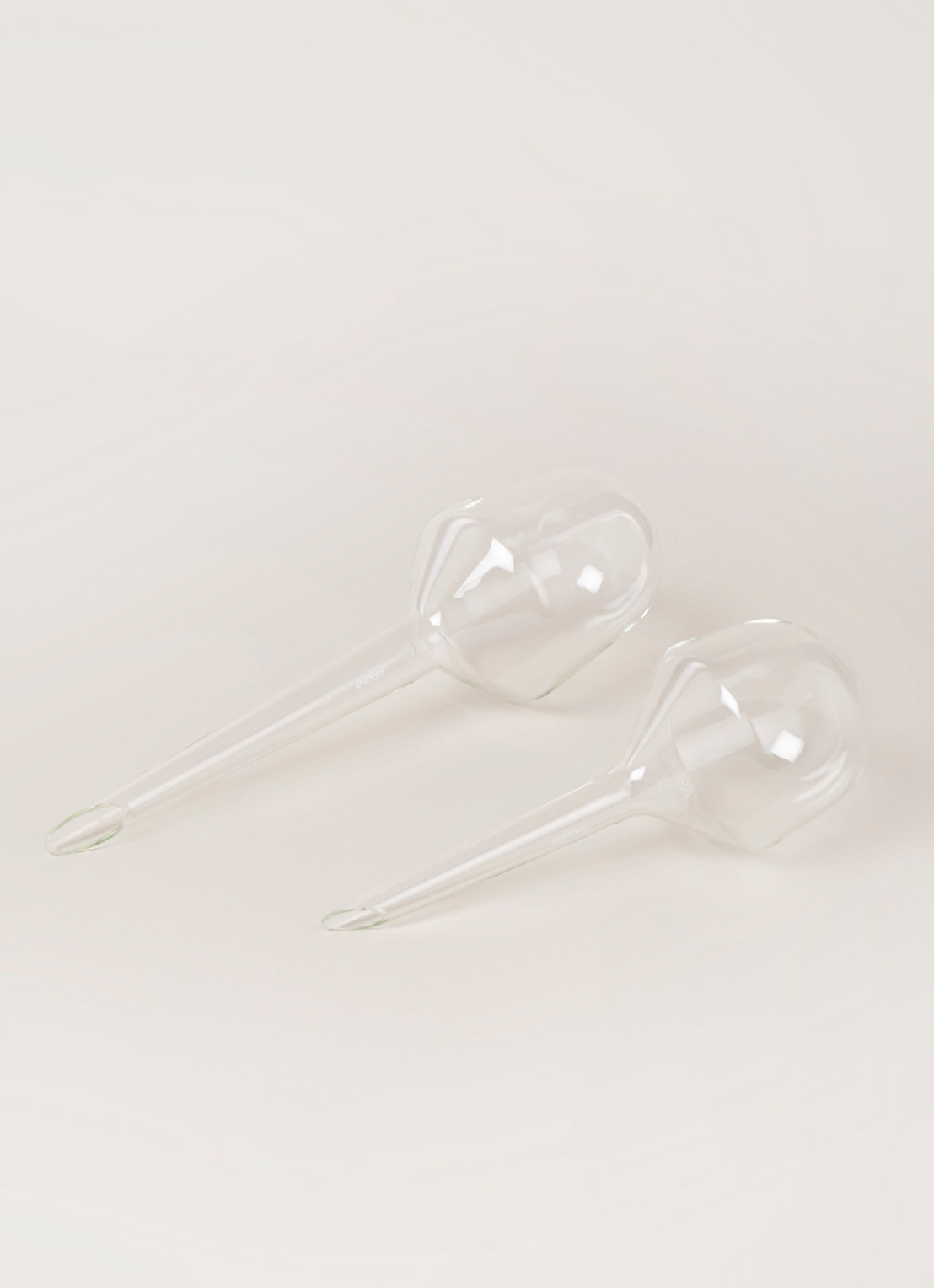 Iittala Waterdruppelaar set van 2 - voorkant 3 transparant