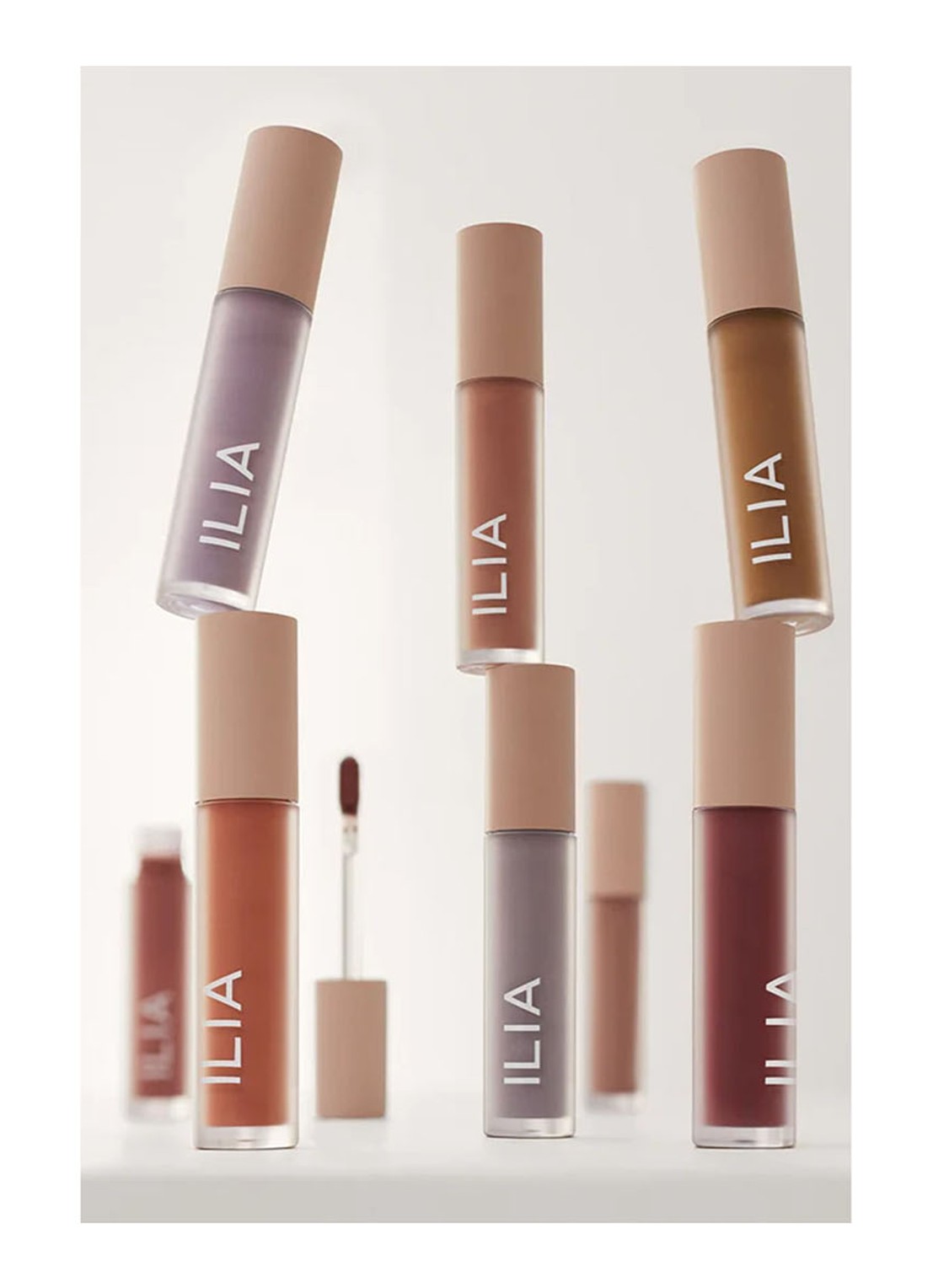 ILIA Beauty Liquid Powder Matte Eye Tint - vloeibare oogschaduw - detail 7 adobe