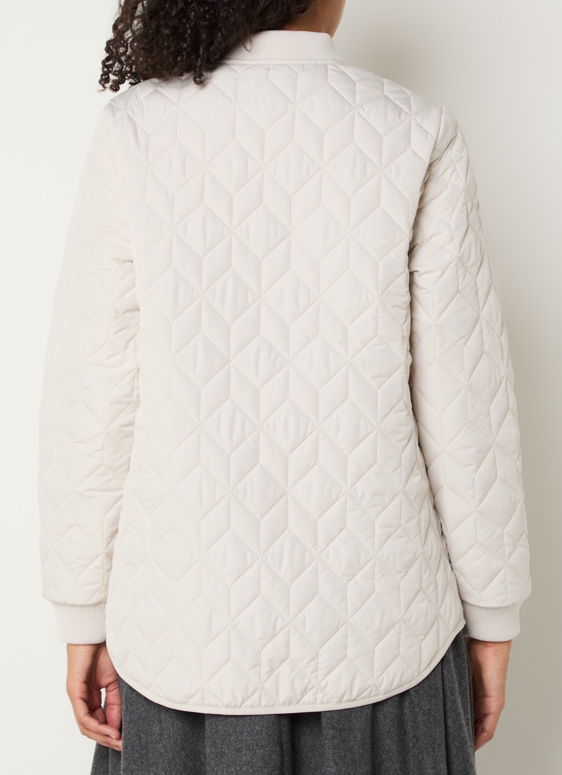 Ilse Jacobsen Art45 jack met quilt patroon en opgestikte zakken - achterkant 2 creme