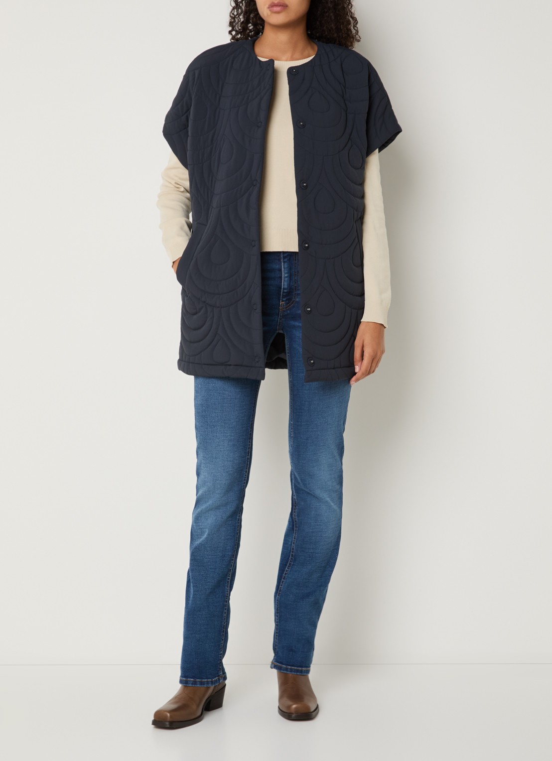 Ilse Jacobsen Blossom bodywarmer met quilt patroon - voorkant 2 donkerblauw