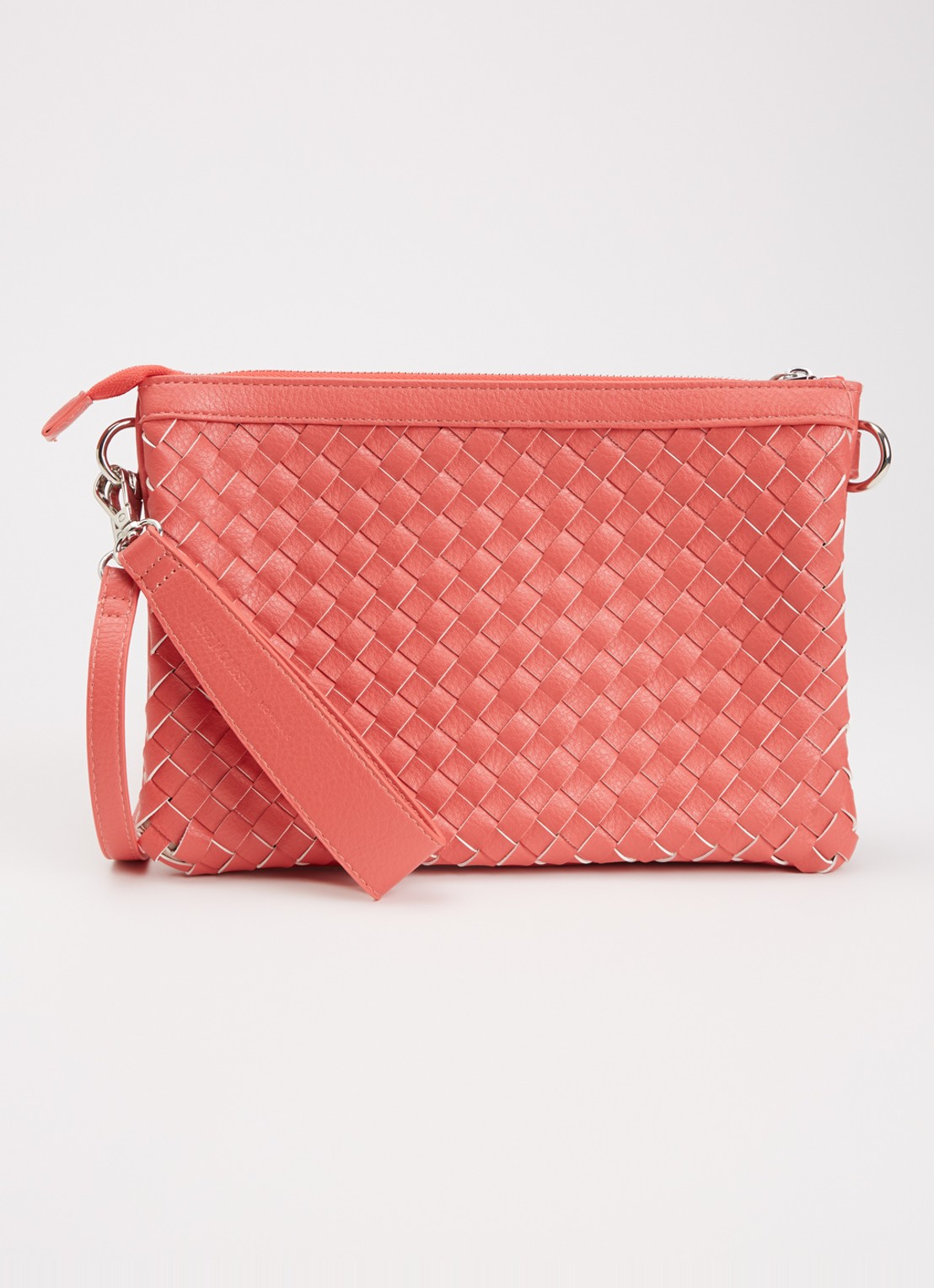 Ilse Jacobsen Gevlochten clutch met afneembare schouderriem - voorkant koraalrood