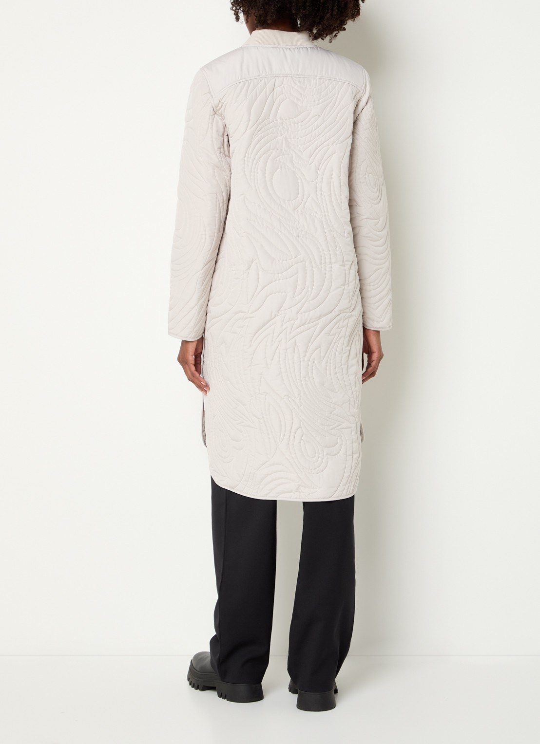 Ilse Jacobsen Gewatteerde jas met quilt patroon en steekzakken - achterkant 4 beige
