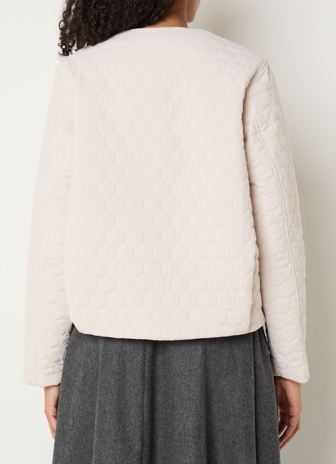 Ilse Jacobsen Honeycomb jack met quilt-patroon en steekzakken - achterkant creme