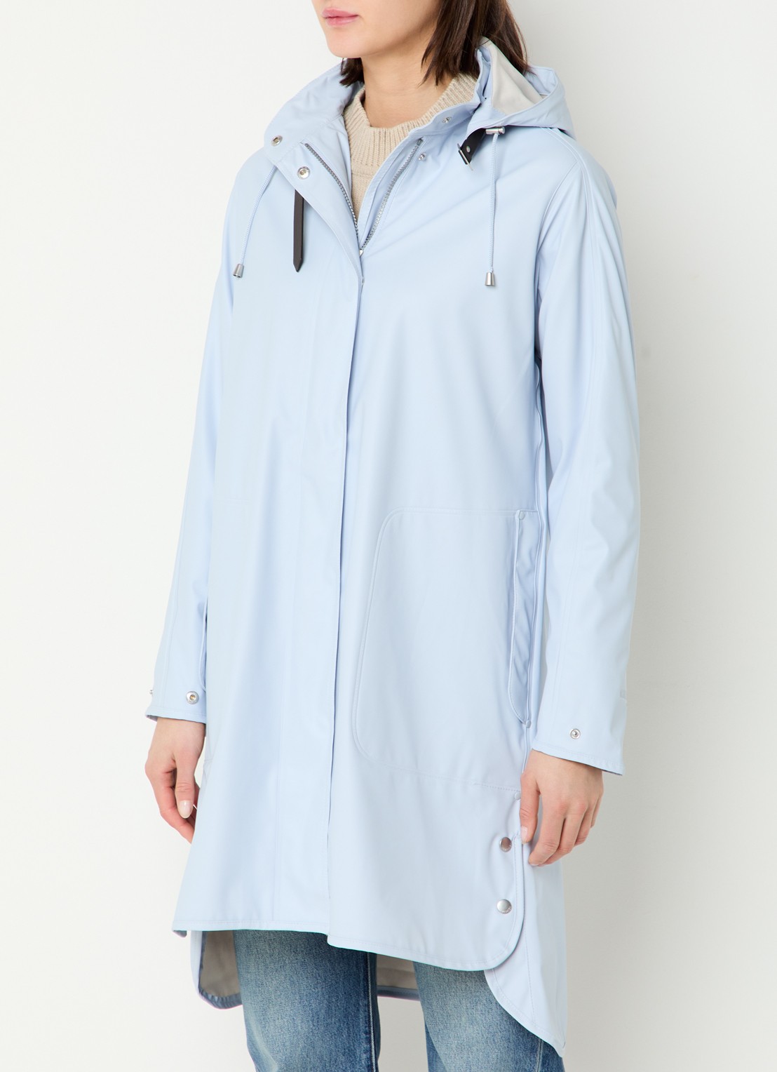 Ilse Jacobsen Regenjas met capuchon en steekzakken - detail 2 lichtblauw