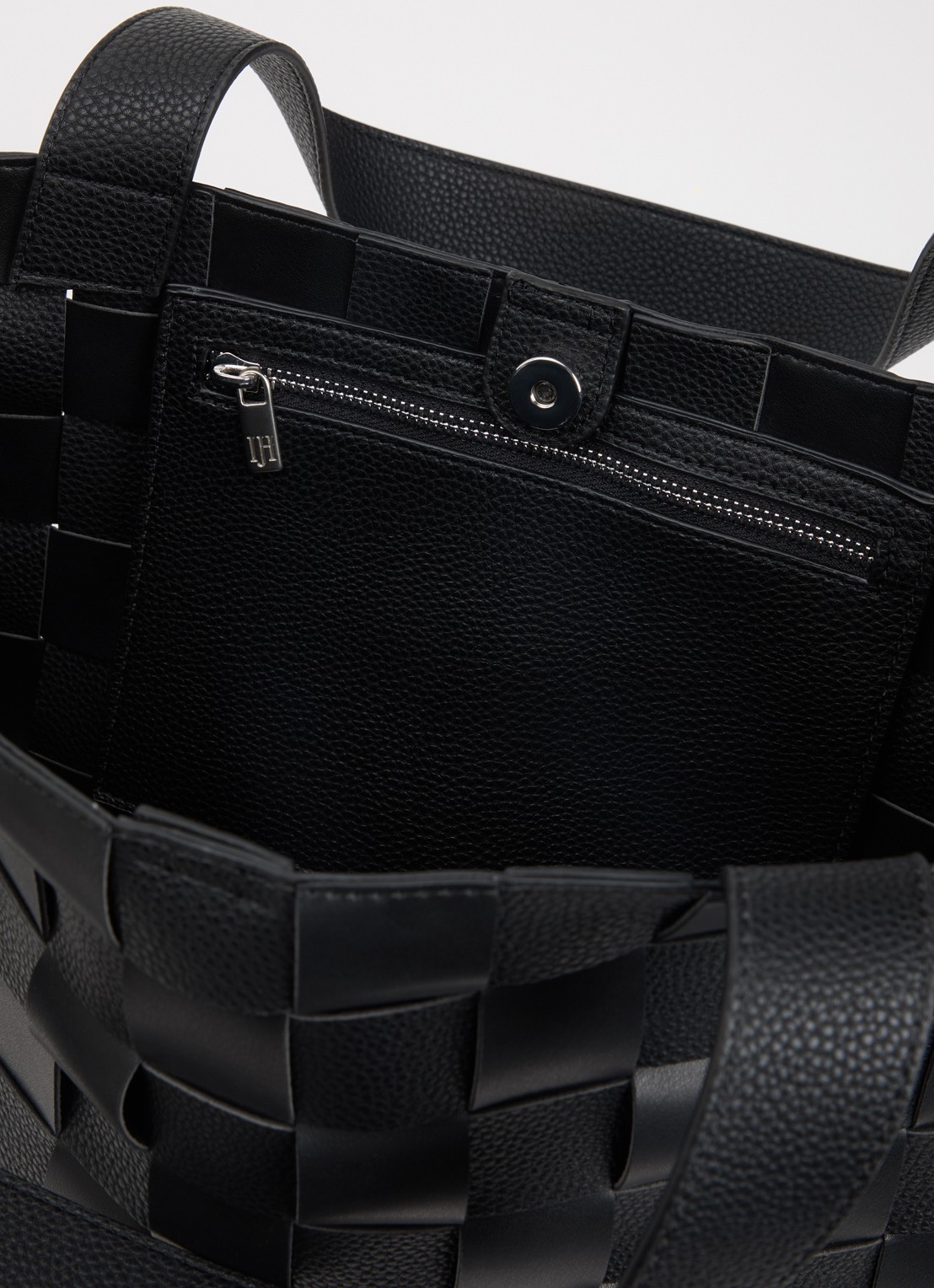 Ilse Jacobsen Shopper met gevlochten detail - detail 2 zwart