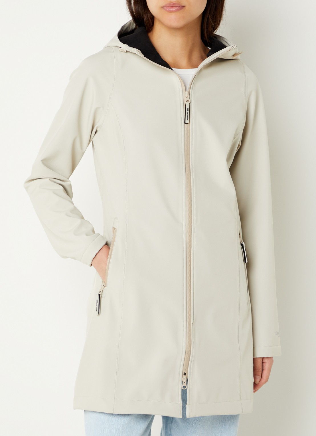 Ilse Jacobsen Softshell jack met capuchon en ritszakken - detail 4 beige