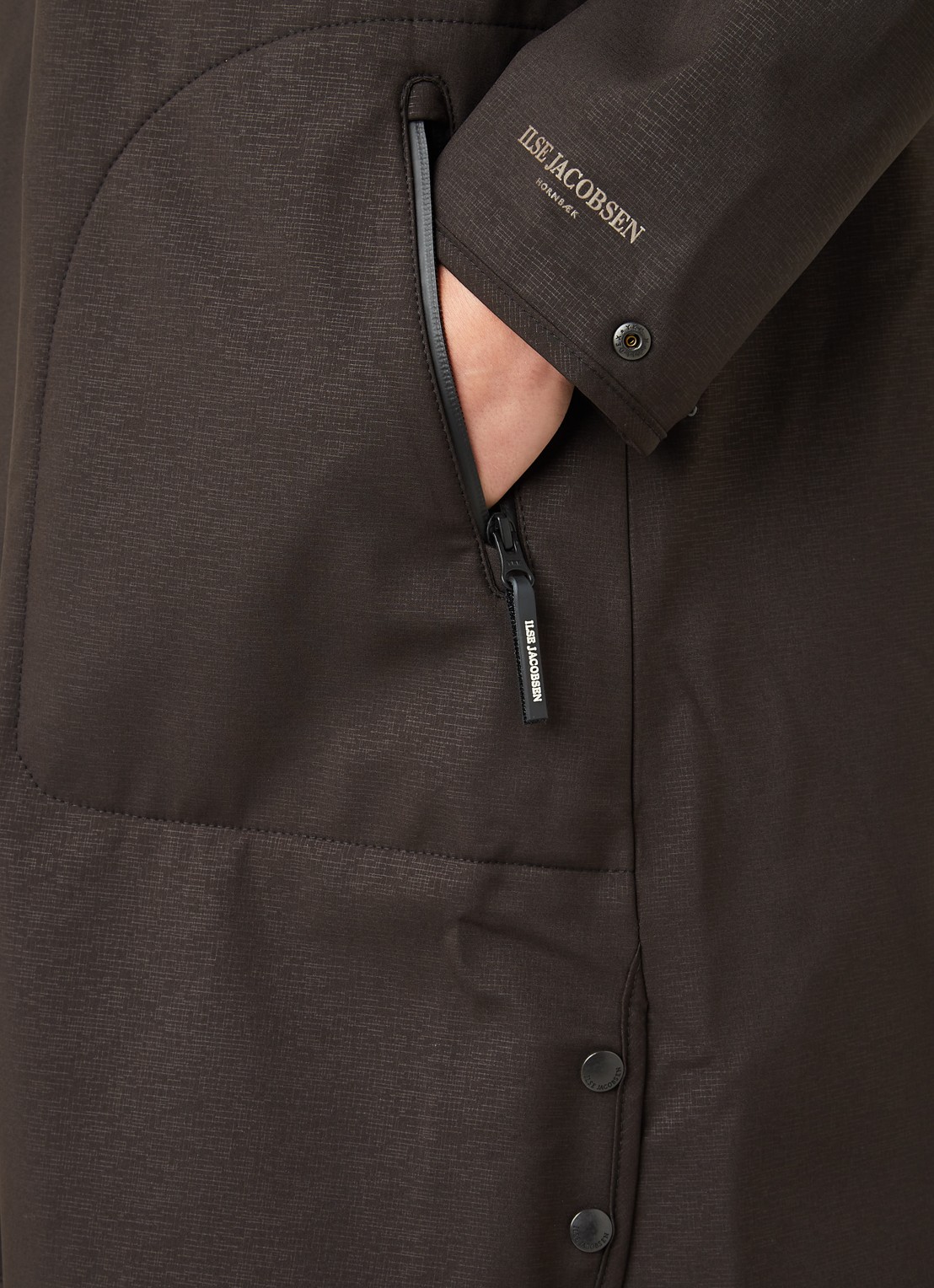Ilse Jacobsen Softshell regenjas met ritszakken - detail 5 zwart
