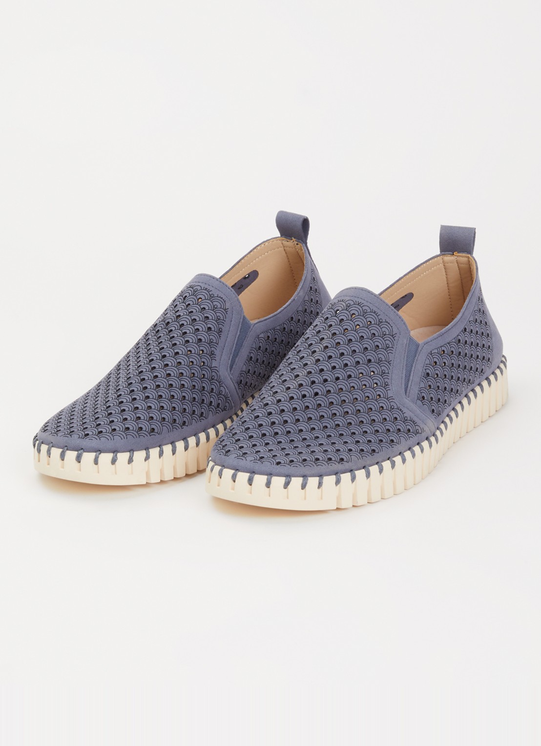 Ilse Jacobsen Tulip slip-on met cut-out detail - detail petrol
