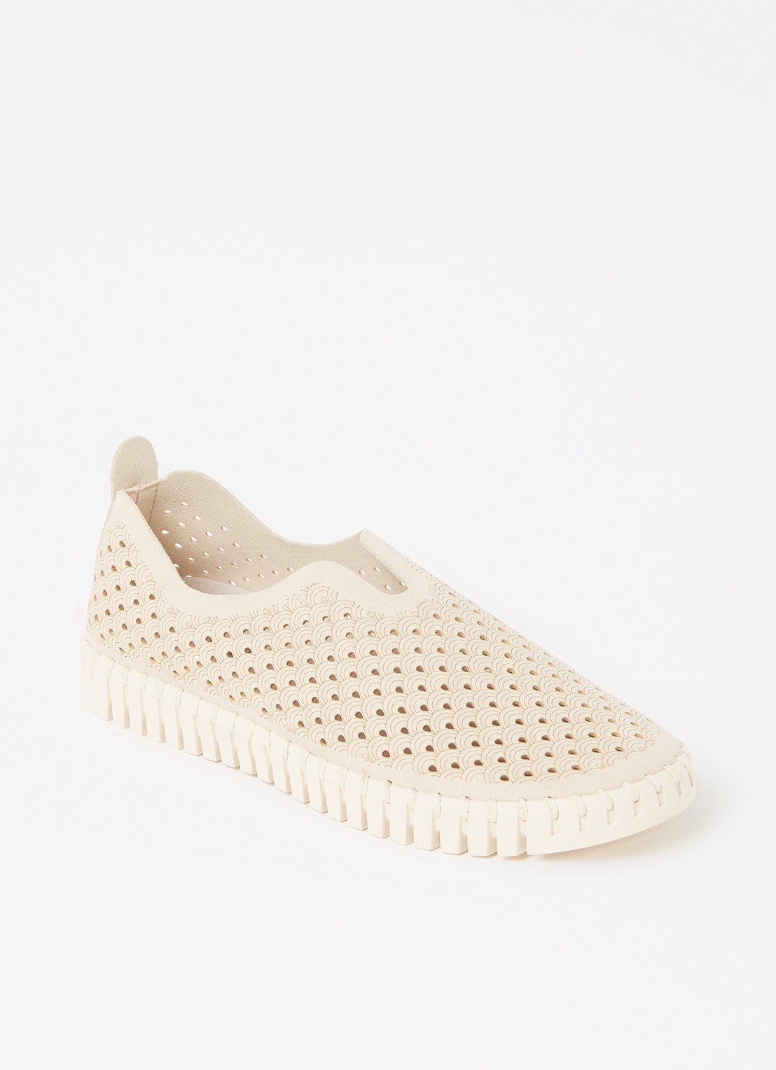 Ilse Jacobsen Tulip slip-on met cut-out details - voorkant beige