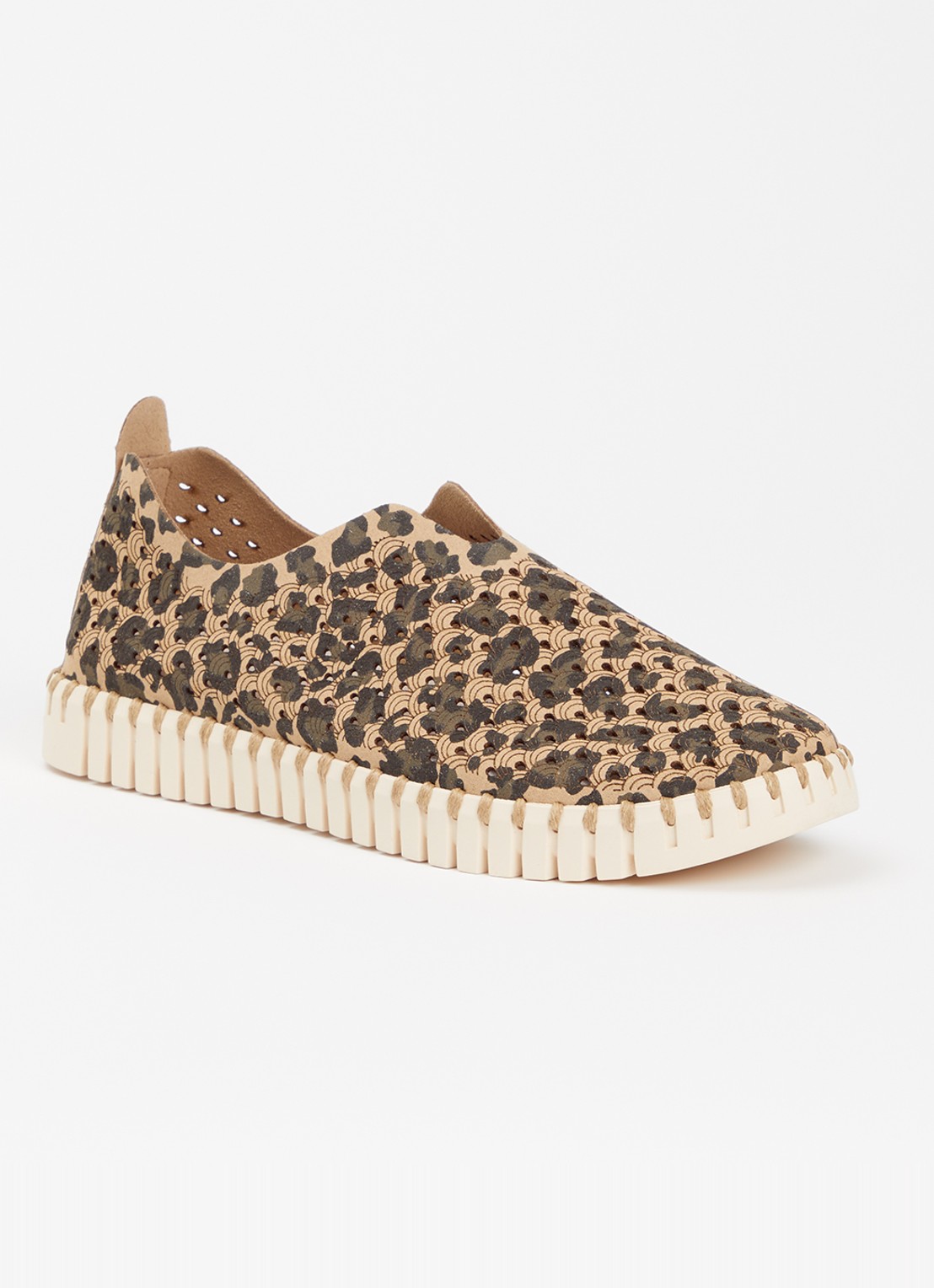 Ilse Jacobsen Tulip slip-on met panterprint - voorkant 2 beige