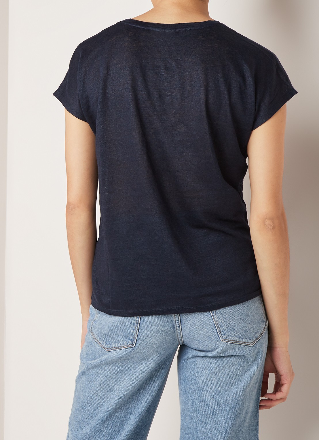 InWear Faylinn semi-transparant T-shirt van linnen - achterkant donkerblauw