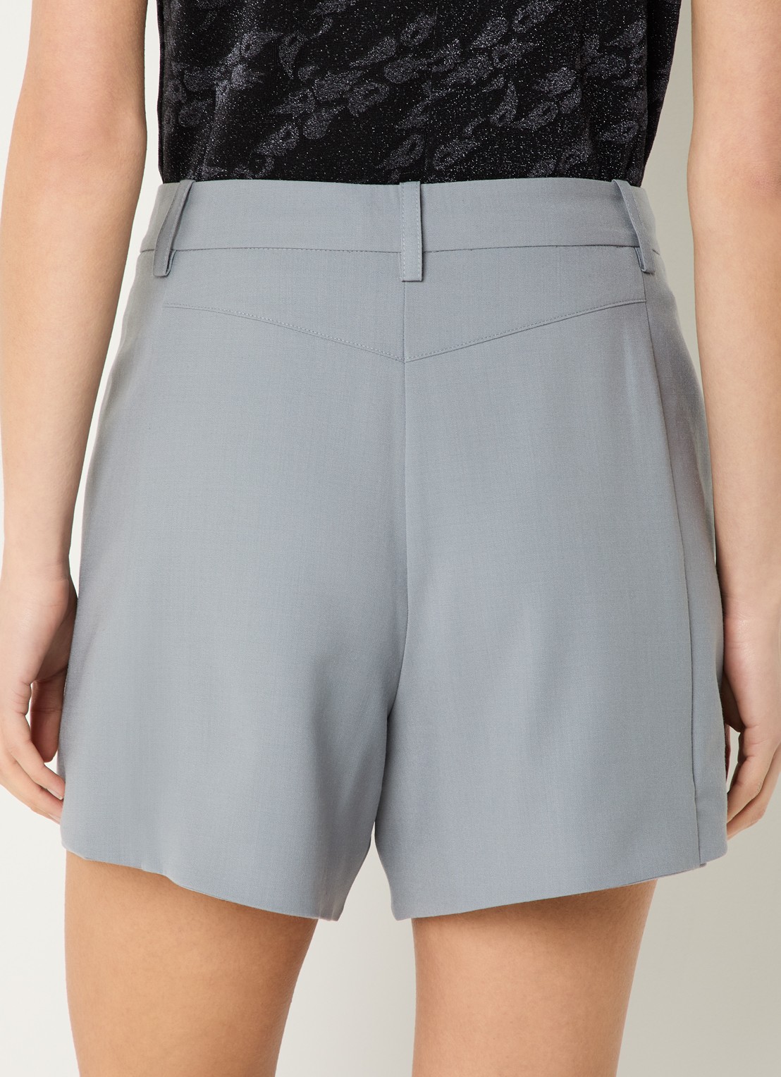IRO Amira high waist regular fit korte broek met paspelzak - achterkant 4 grijs