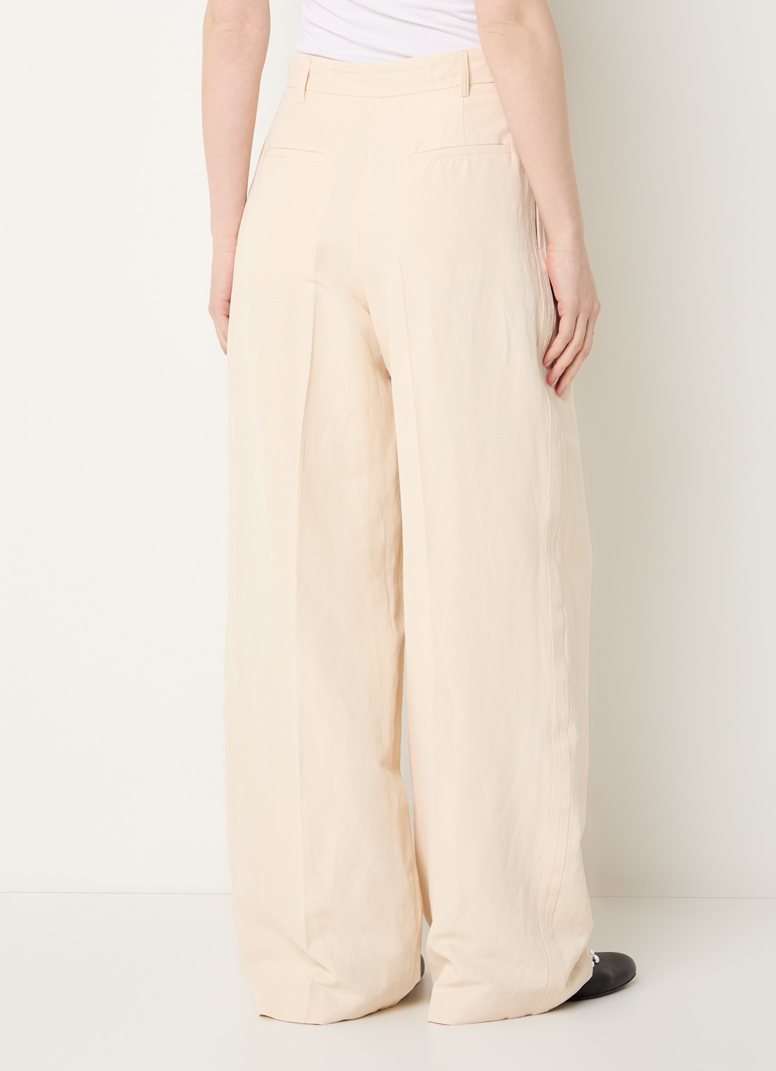 IRO Hayda high waist wide fit pantalon in linnenblend - achterkant 4 vanillegeel
