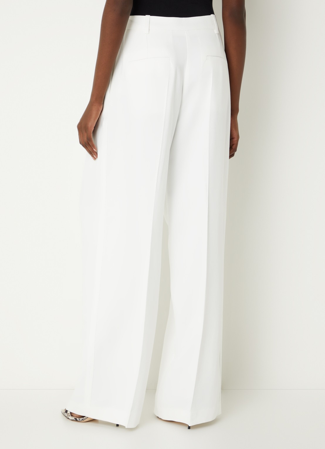 IRO Helis high waist wide leg pantalon met persplooi - achterkant 4 gebroken wit