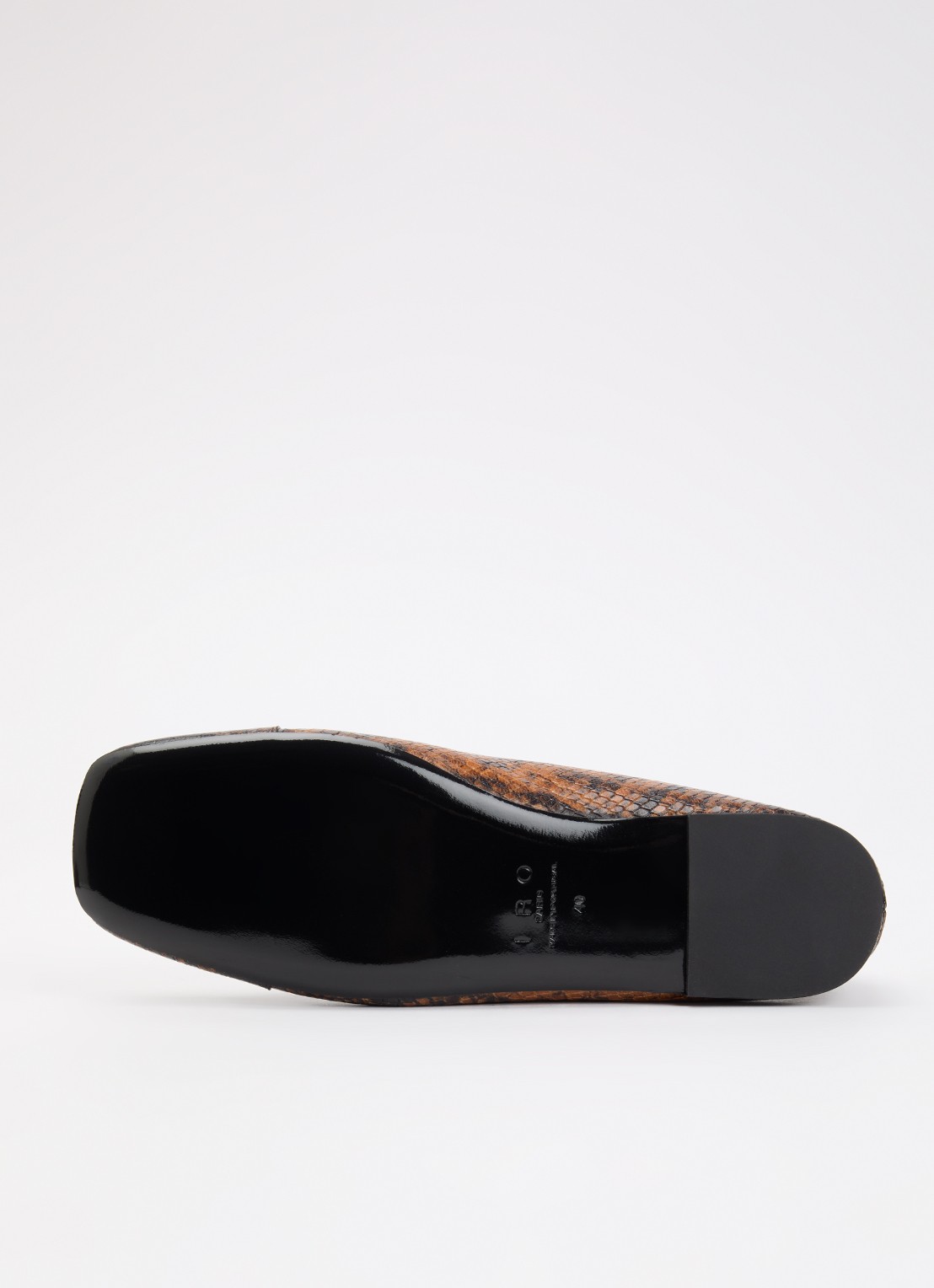 IRO Loafer van geitenleer met slangenprint - detail 4 bruin