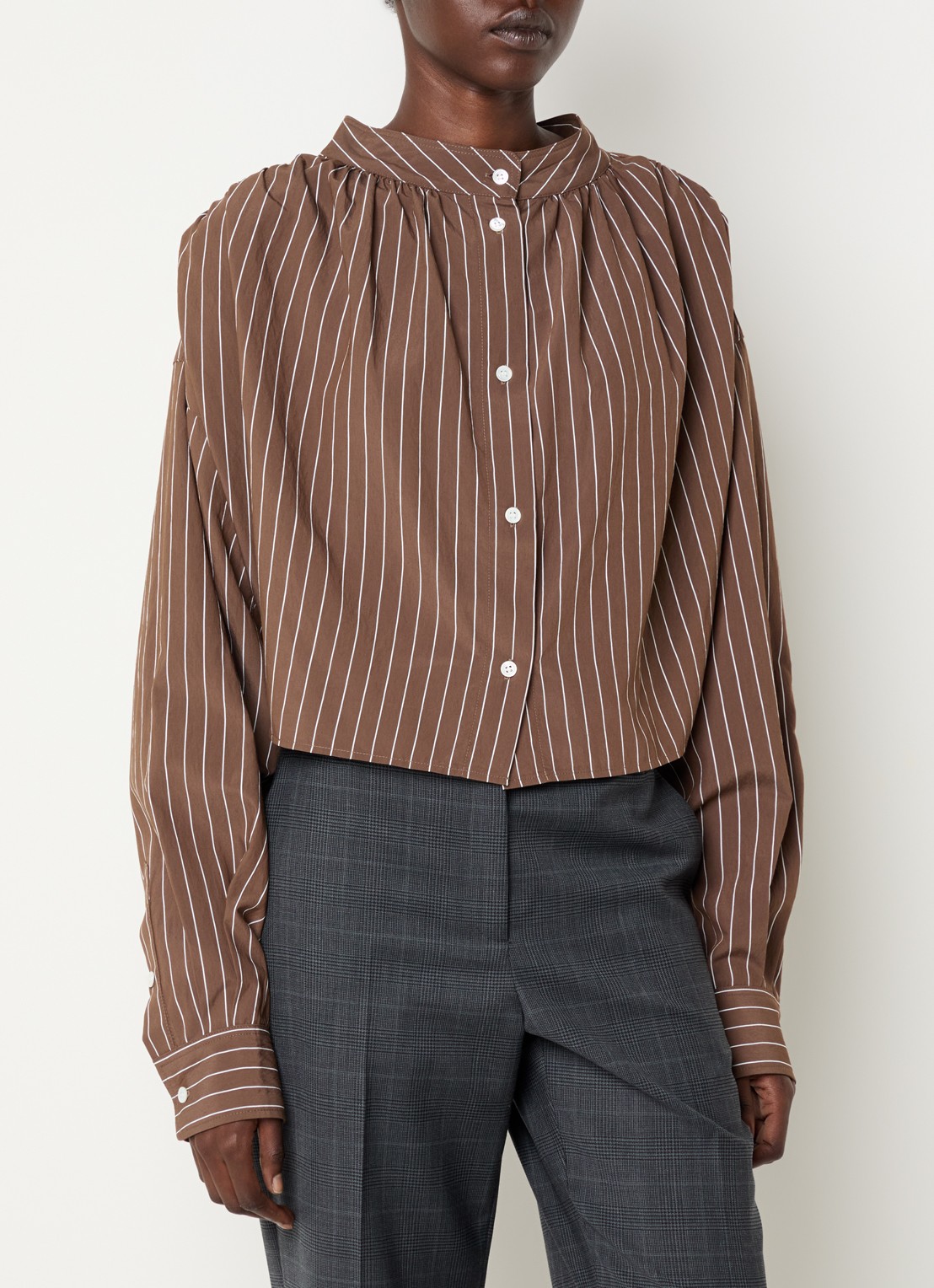IRO Messia blouse in wolblend - detail 4 donkerblauw