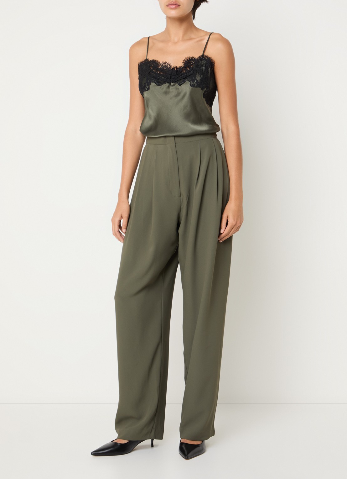 IRO Oakland high waist tapered fit pantalon met plooidetail - voorkant 4 bronsgroen