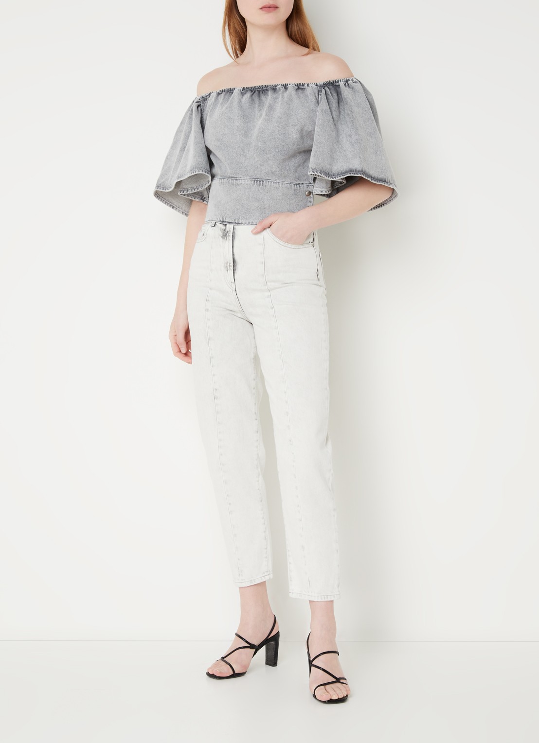 IRO Off shoulder top van denim met knoopdetail - voorkant 4 grijsmele