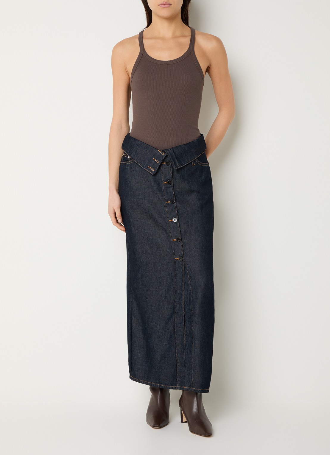 IRO Palisso top met ribstructuur - voorkant 2 bruin