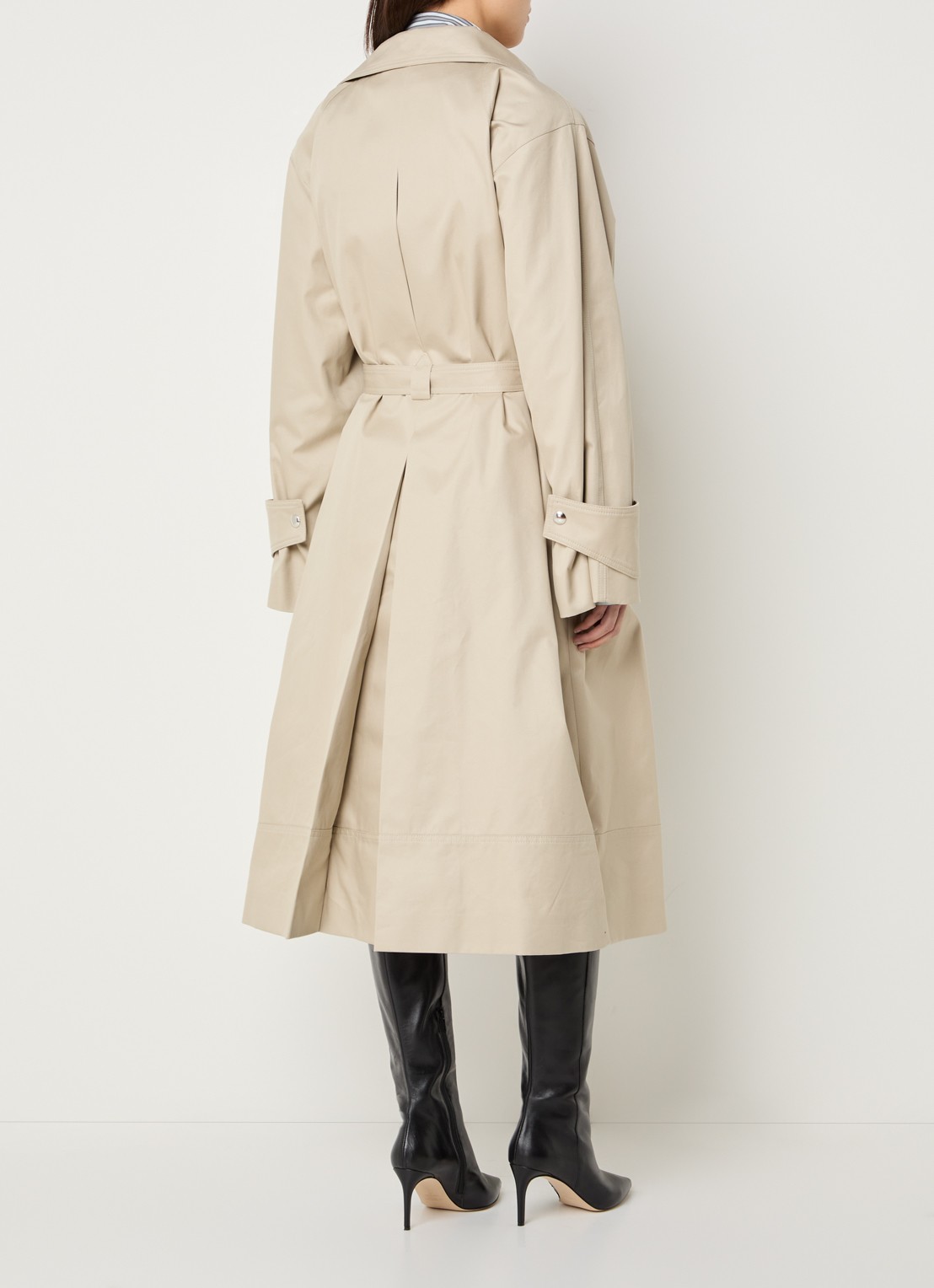 IRO Ranka trenchcoat met steekzakken en strikceintuur - achterkant beige