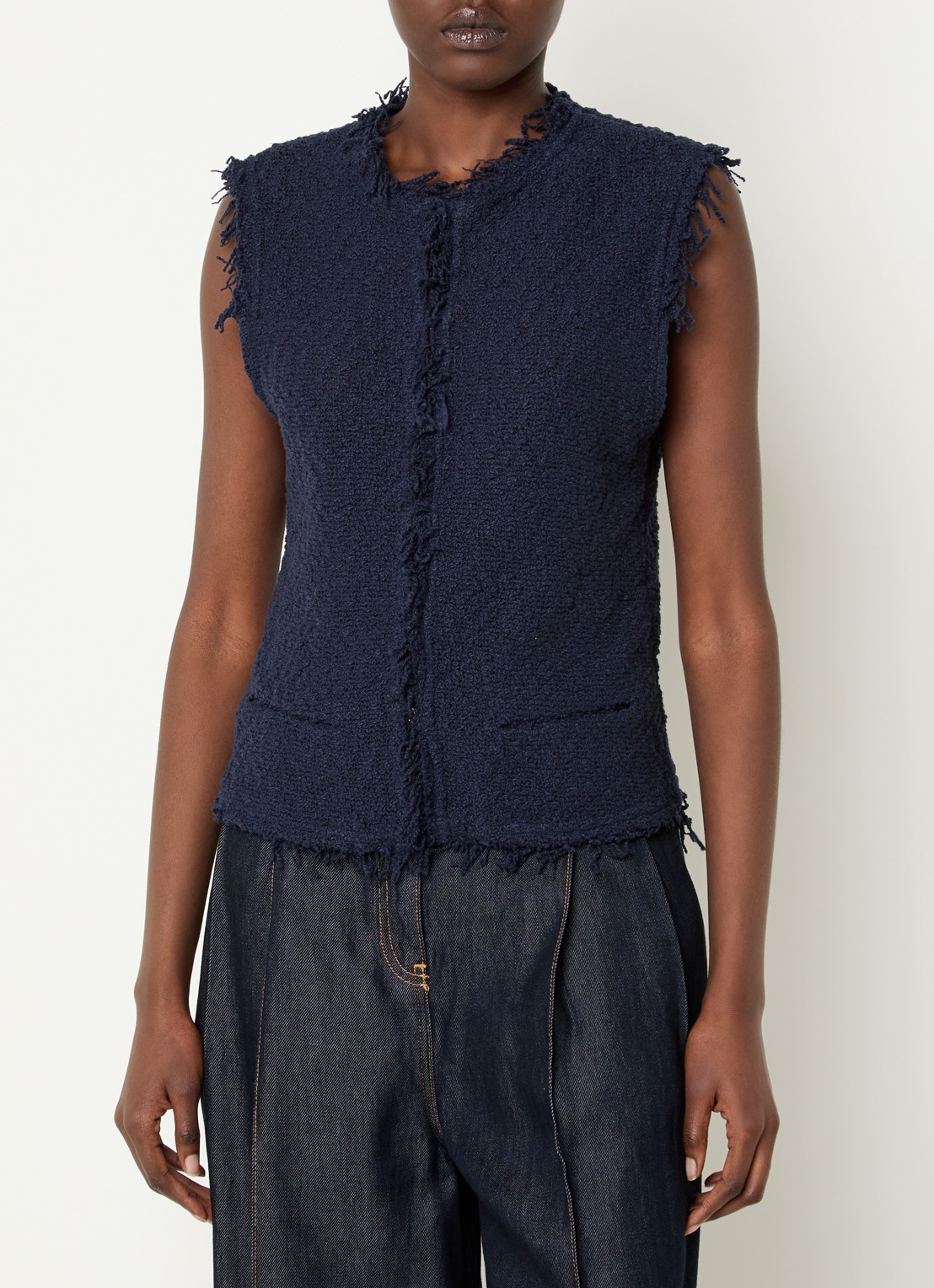 IRO Shanny gilet met franjes en paspelzakken - detail 4 donkerblauw