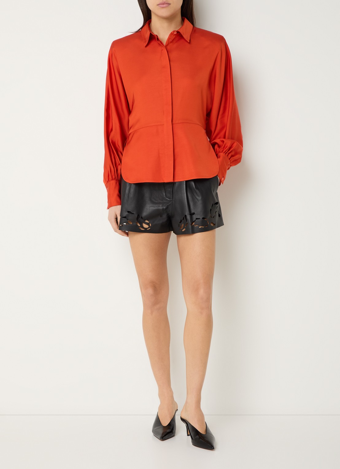 IRO Udonia blouse van satijn - voorkant 3 donkeroranje