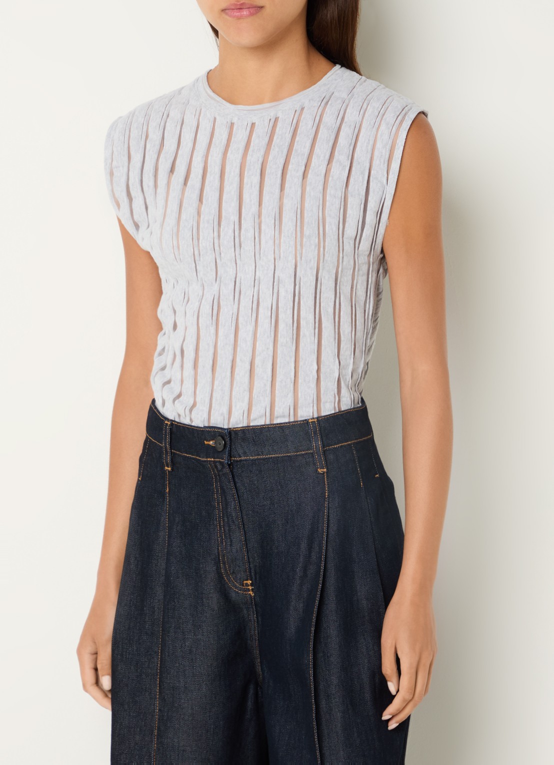 IRO Uzelie semi-transparante tanktop met ronde hals - detail lichtgrijs