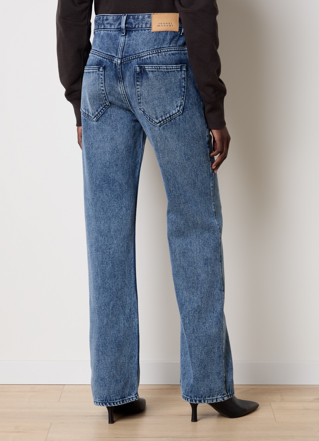 Isabel Marant Belvira high waist bootcut jeans  met medium wassing - achterkant 4 indigo
