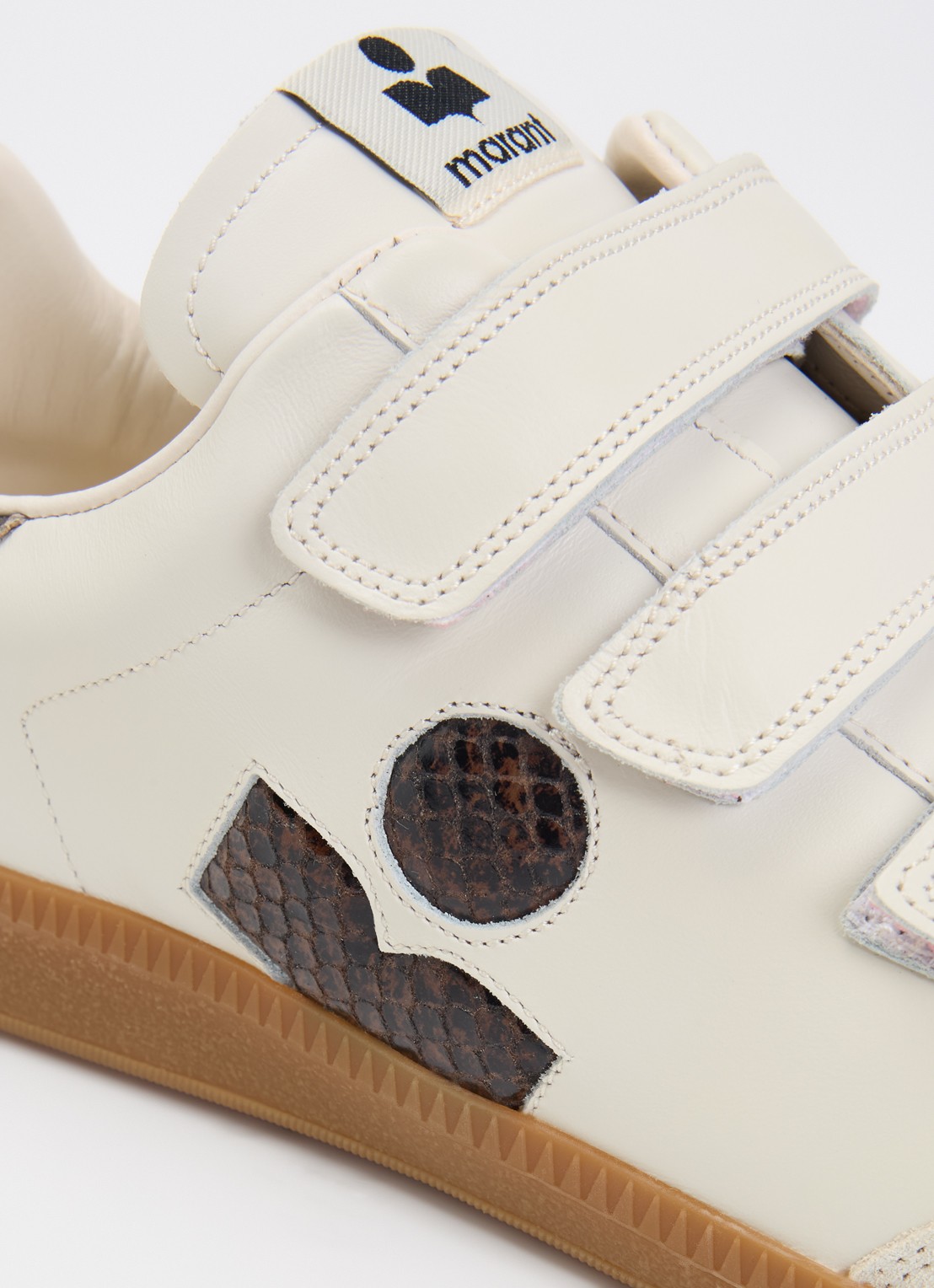 Isabel Marant Beth sneaker van kalfsleer met suède details - detail 6 gebroken wit