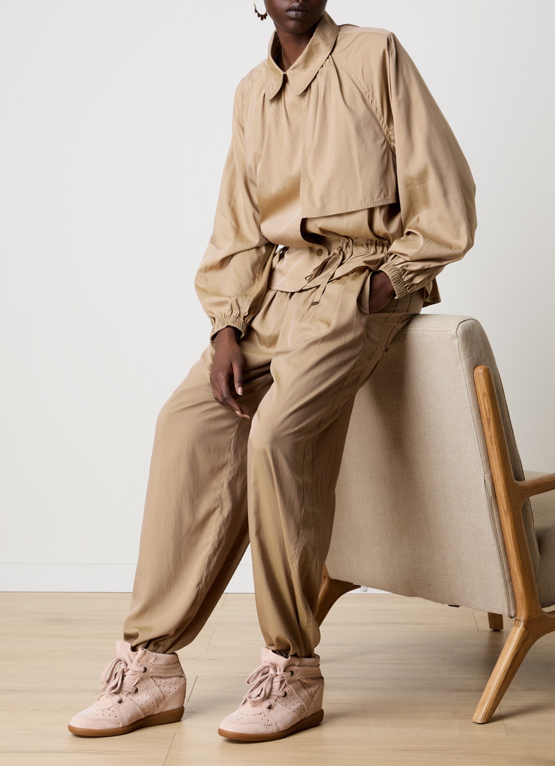 Isabel Marant Bobby sneakerwedge van suède - voorkant 5 lichtroze