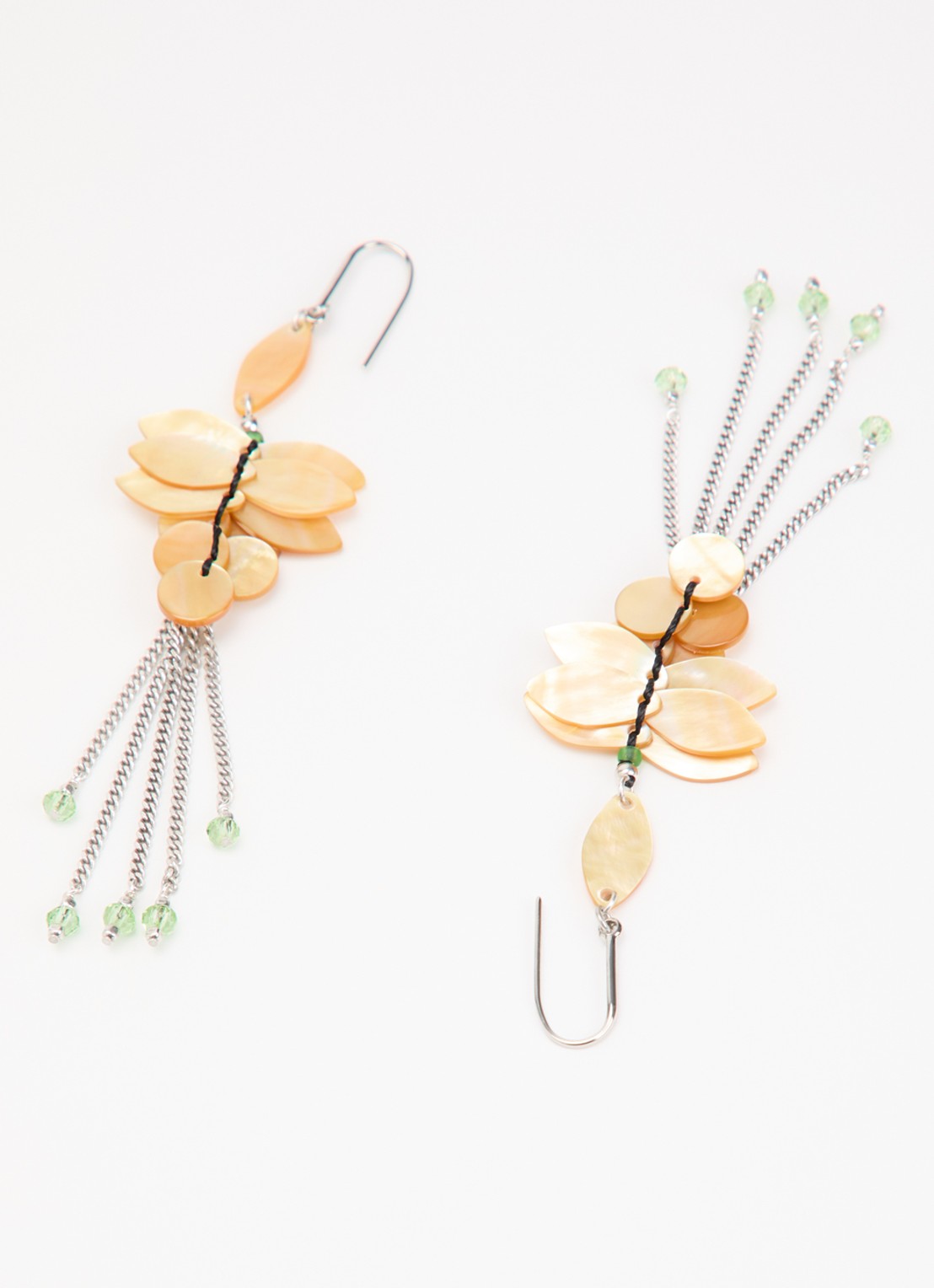 Isabel Marant Halsey Long oorhangers  - detail geel
