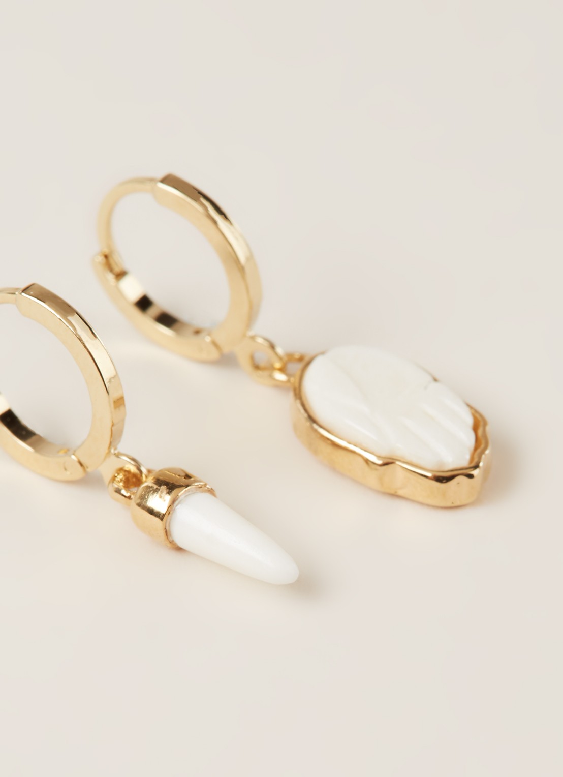 Isabel Marant It's All Right oorringen met hanger - detail goud