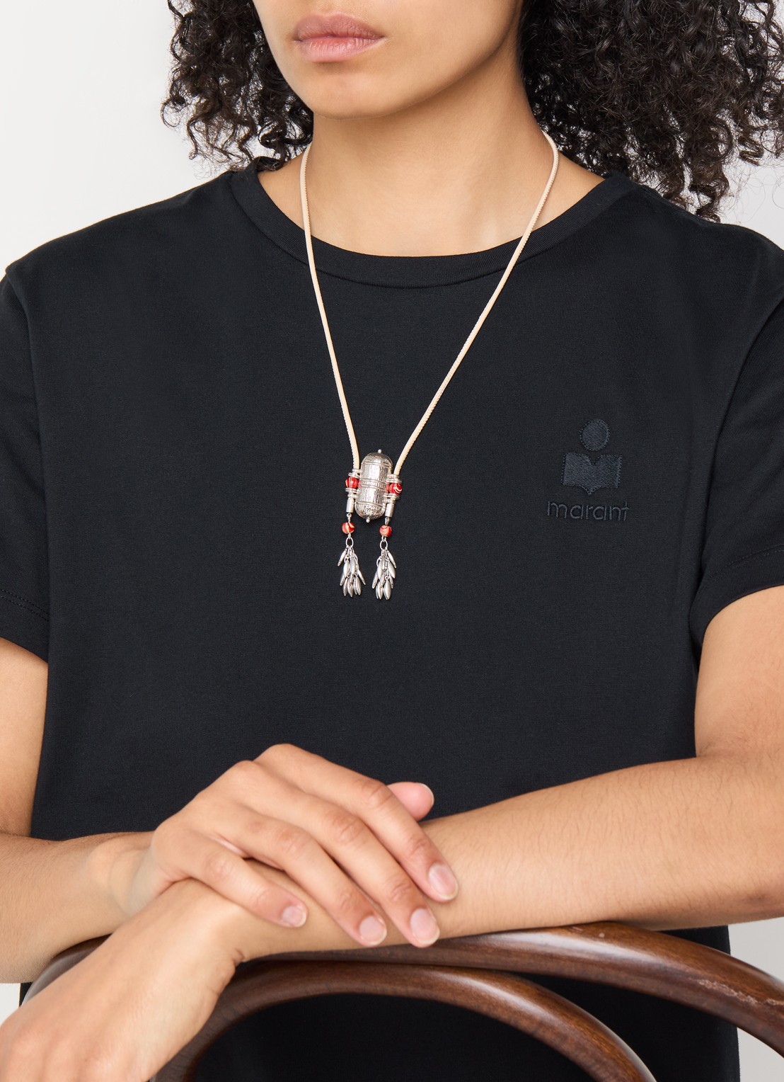Isabel Marant Janis ketting met hanger - voorkant 5 beige