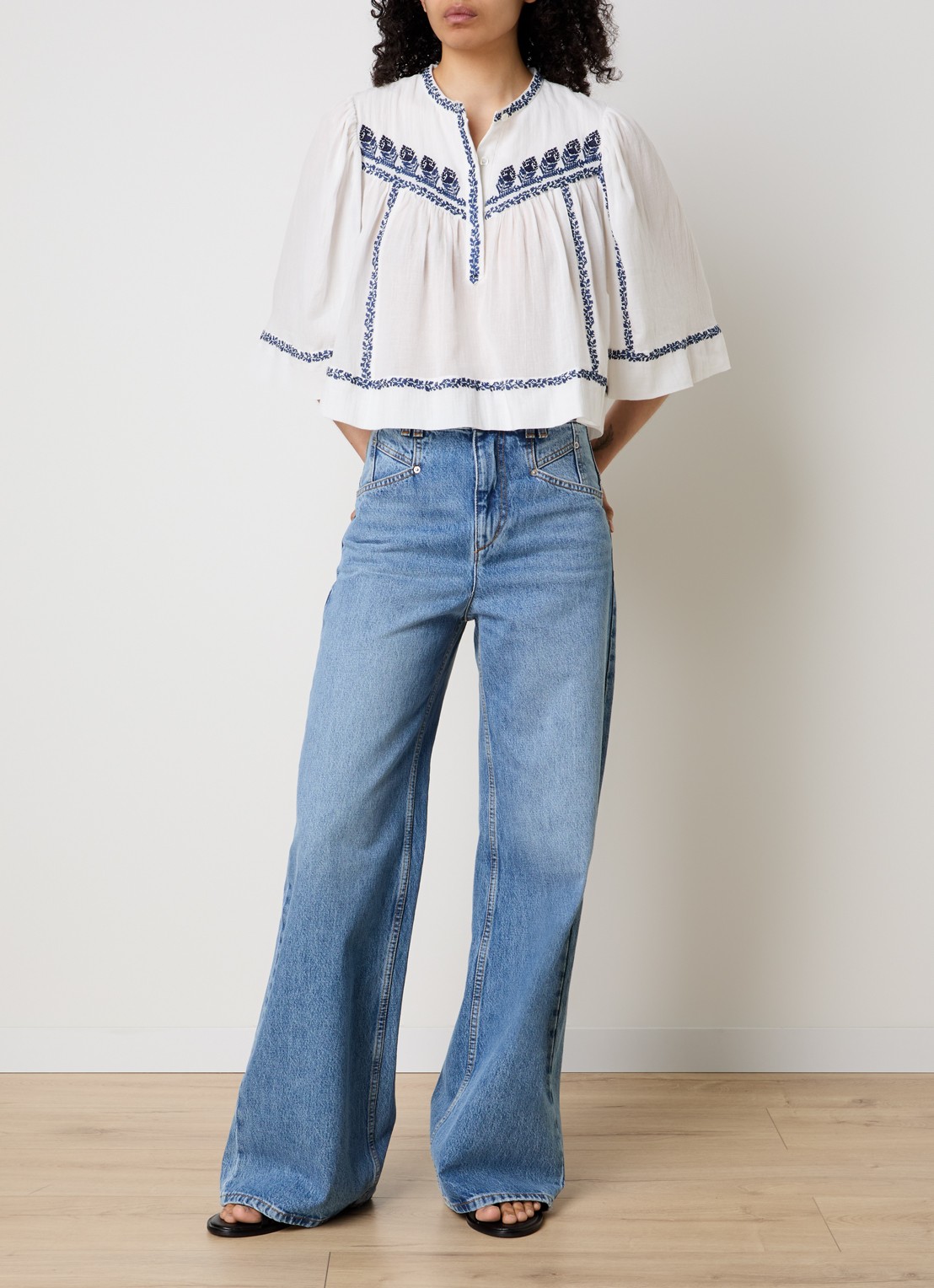 Isabel Marant Juline tuniek met bloemborduring - voorkant 2 gebroken wit