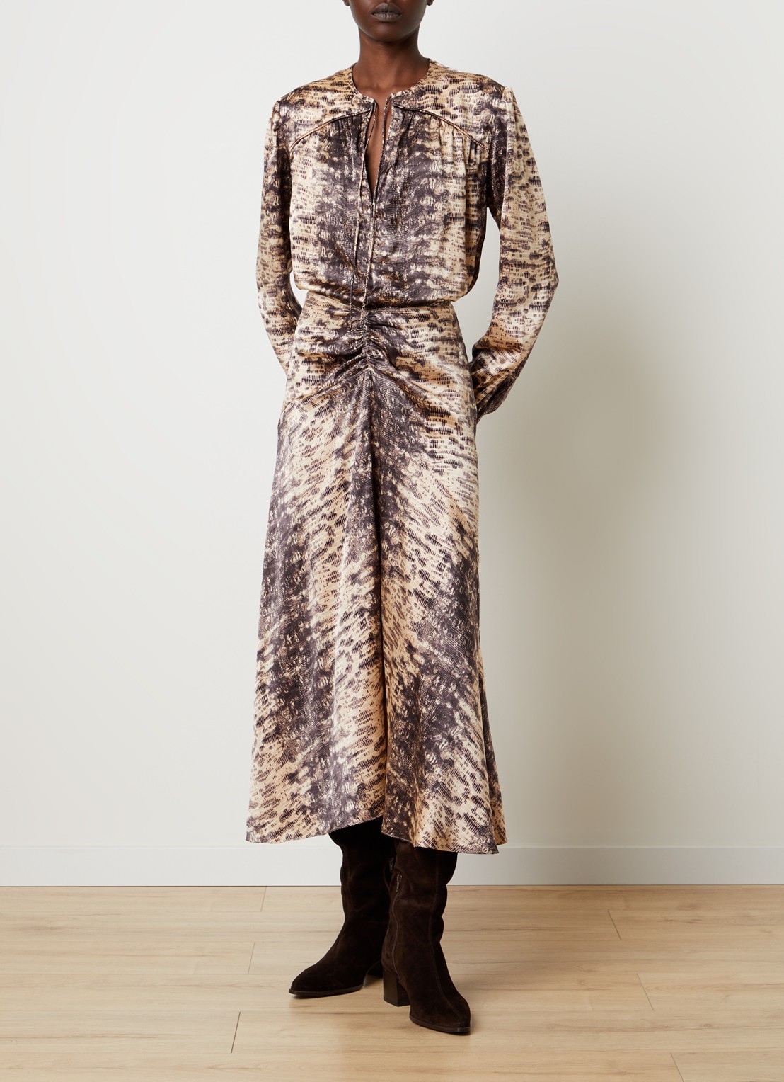 Isabel Marant Laren midirok van zijde met slangenprint - voorkant 5 beige