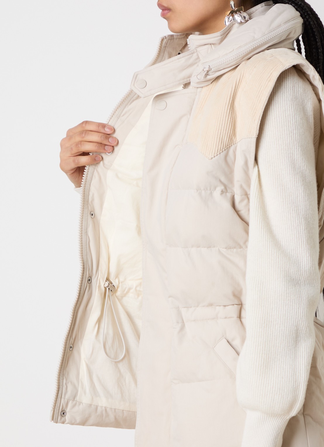 Isabel Marant Olfa bodywarmer met opbergbare capuchon en steekzakken - detail 3 creme