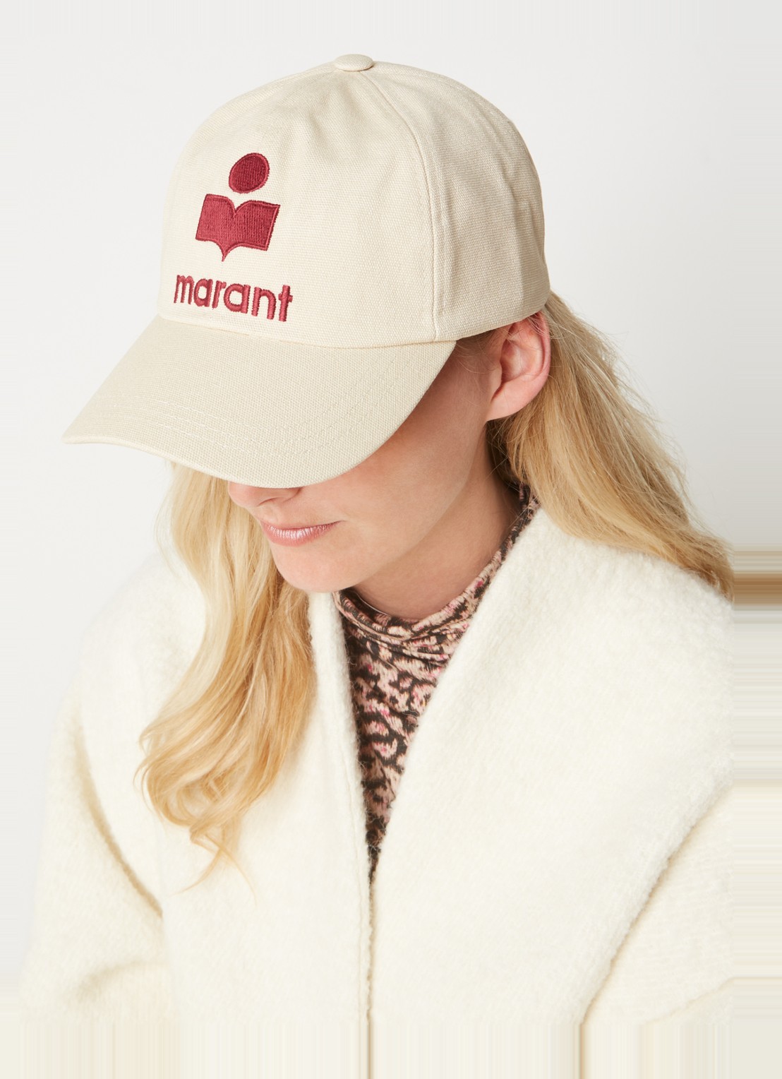 Isabel Marant Tyron pet met logoborduring  - voorkant 2 donkerbeige